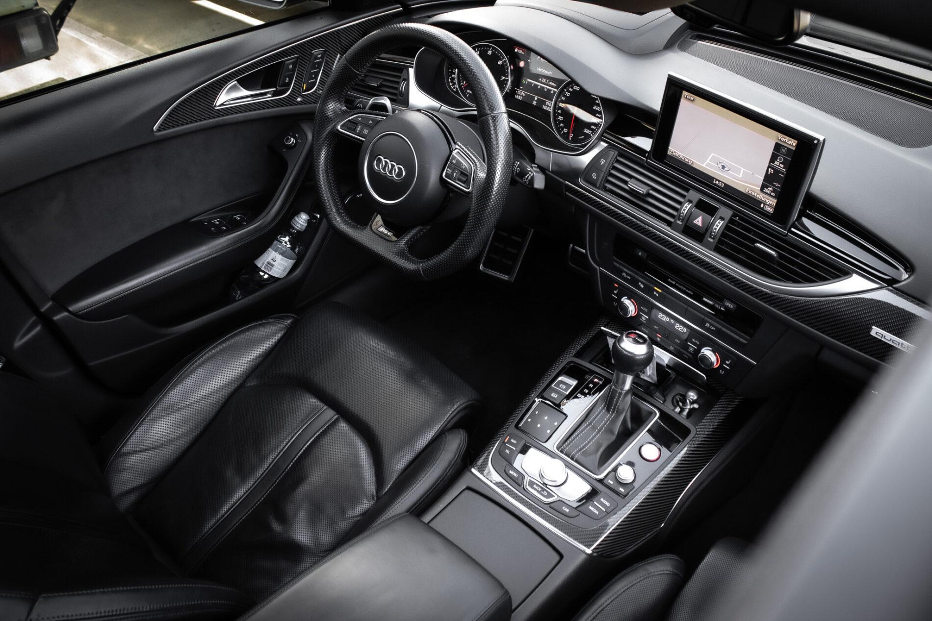 2016 AUDI RS6 Perf., šedá kombi, 162 430 km