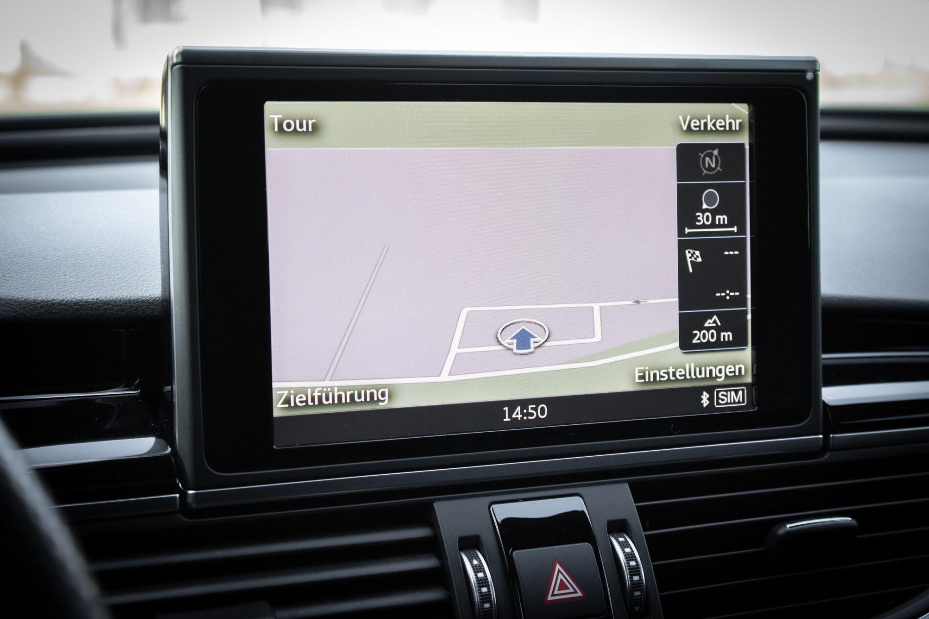 2016 AUDI RS6 Perf., šedá kombi, 162 430 km