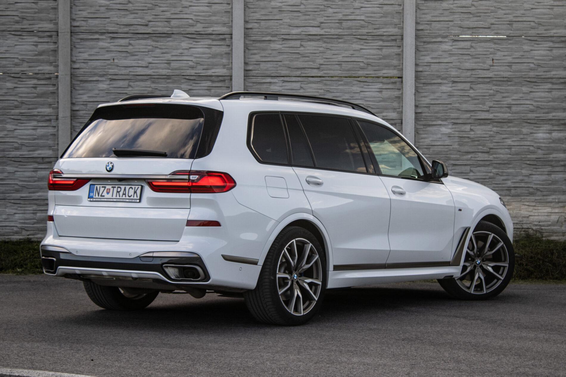2020 BMW X7 M50d, bílá suv, 129 000 km