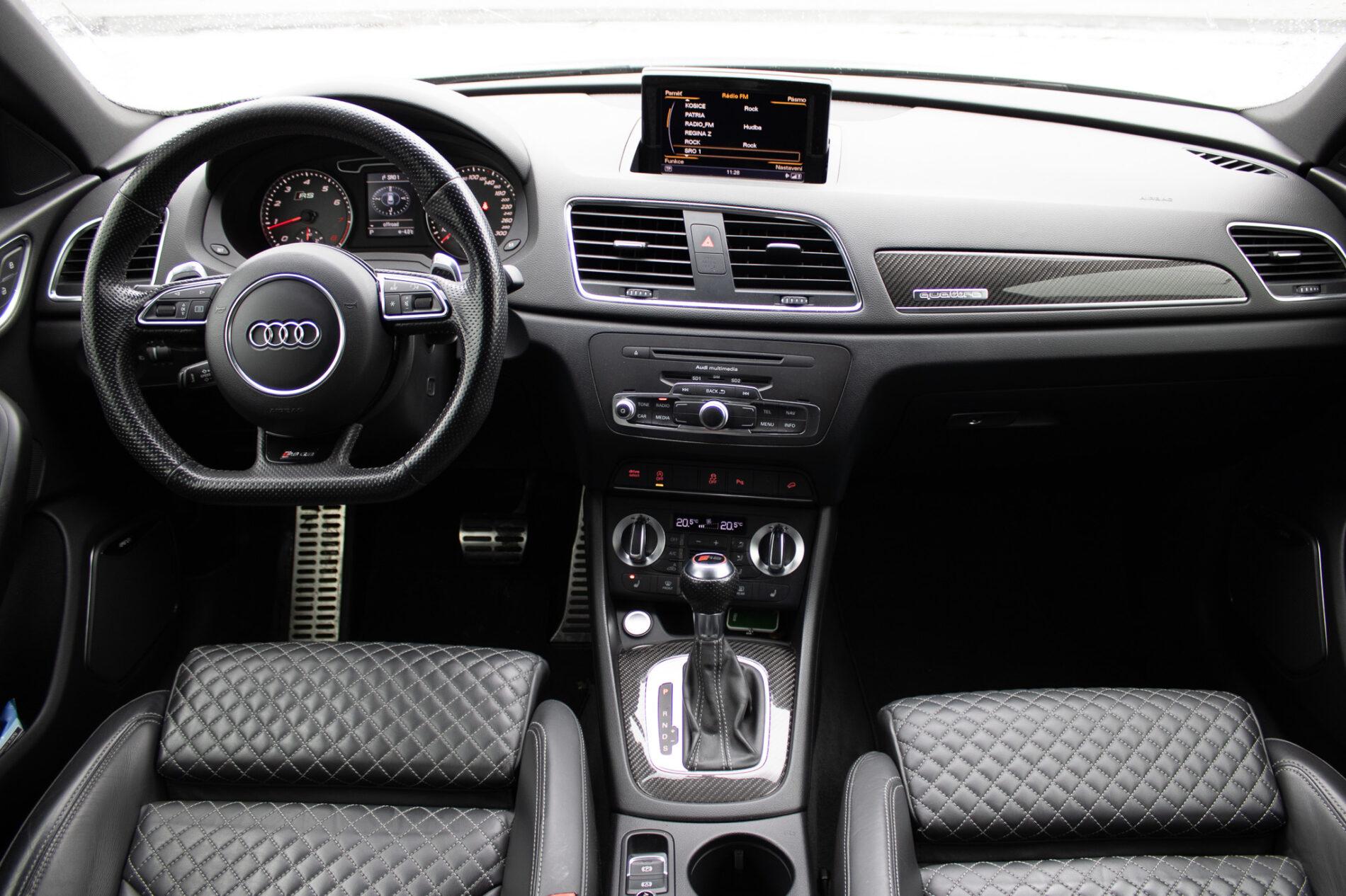 2014 AUDI RSQ3, šedá suv, 209 610 km