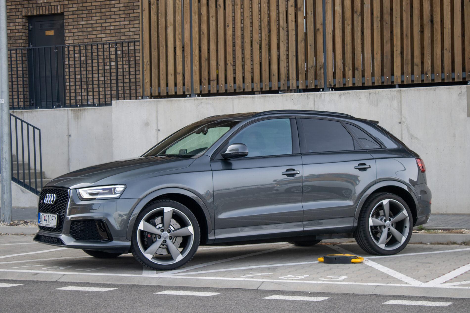 2014 AUDI RSQ3, šedá suv, 209 610 km