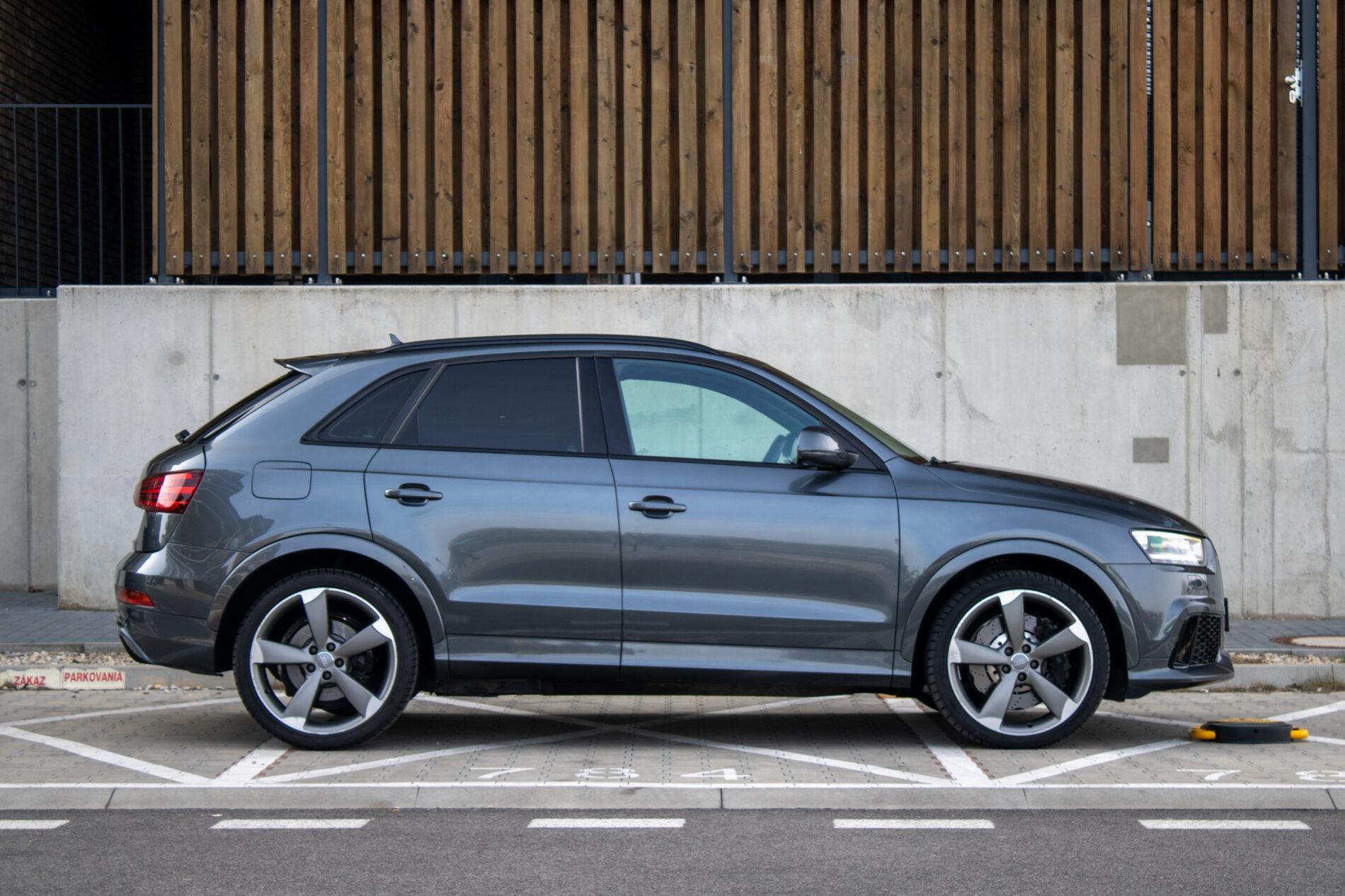 2014 AUDI RSQ3, šedá suv, 209 610 km
