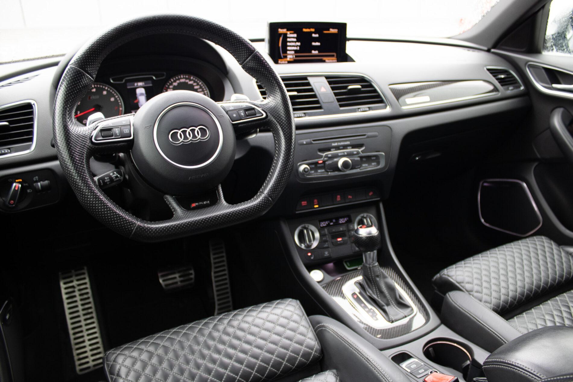 2014 AUDI RSQ3, šedá suv, 209 610 km