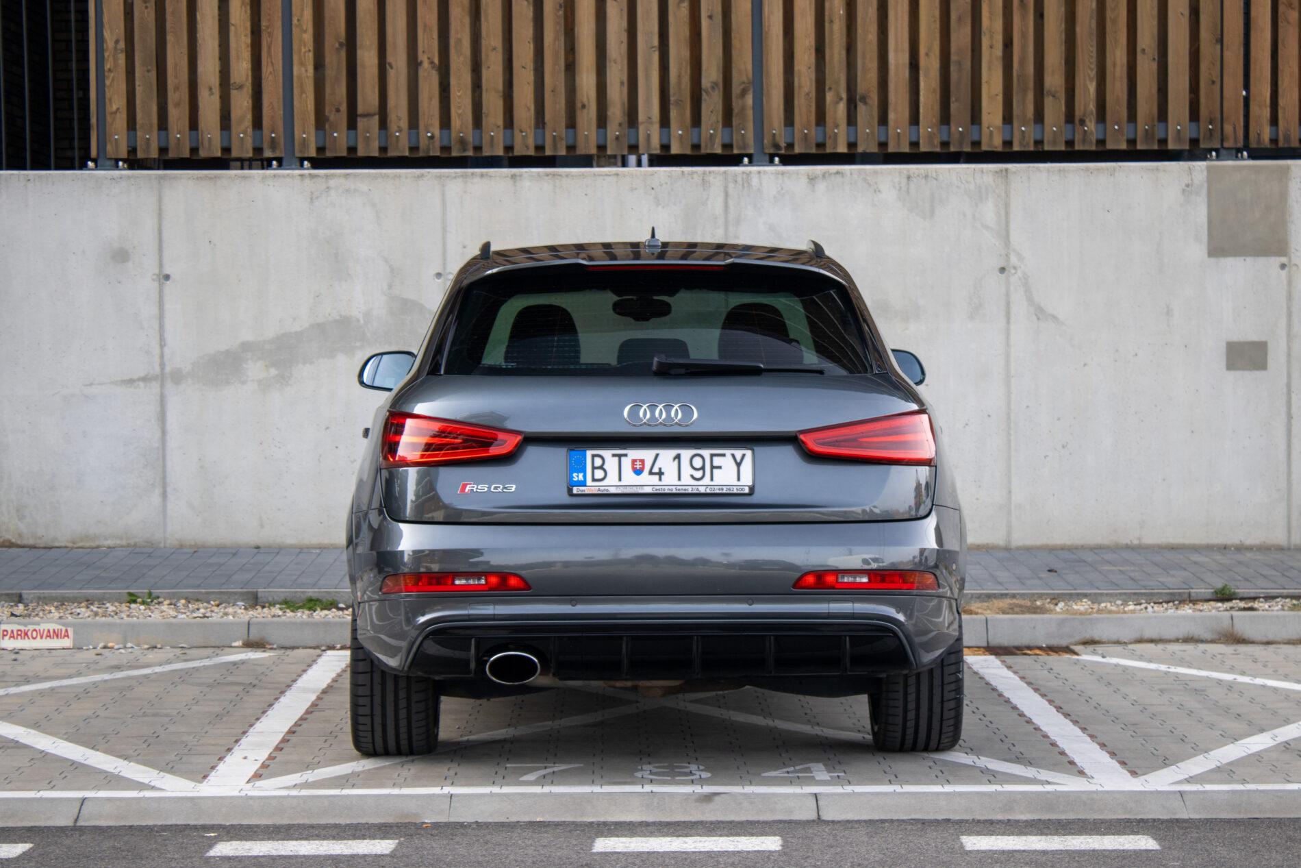 2014 AUDI RSQ3, šedá suv, 209 610 km