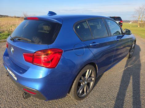 2015 BMW M135i, modrá hatchback, 164 000 km