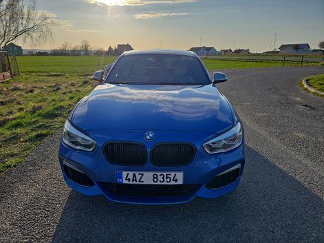 2015 BMW M135i, modrá hatchback, 164 000 km