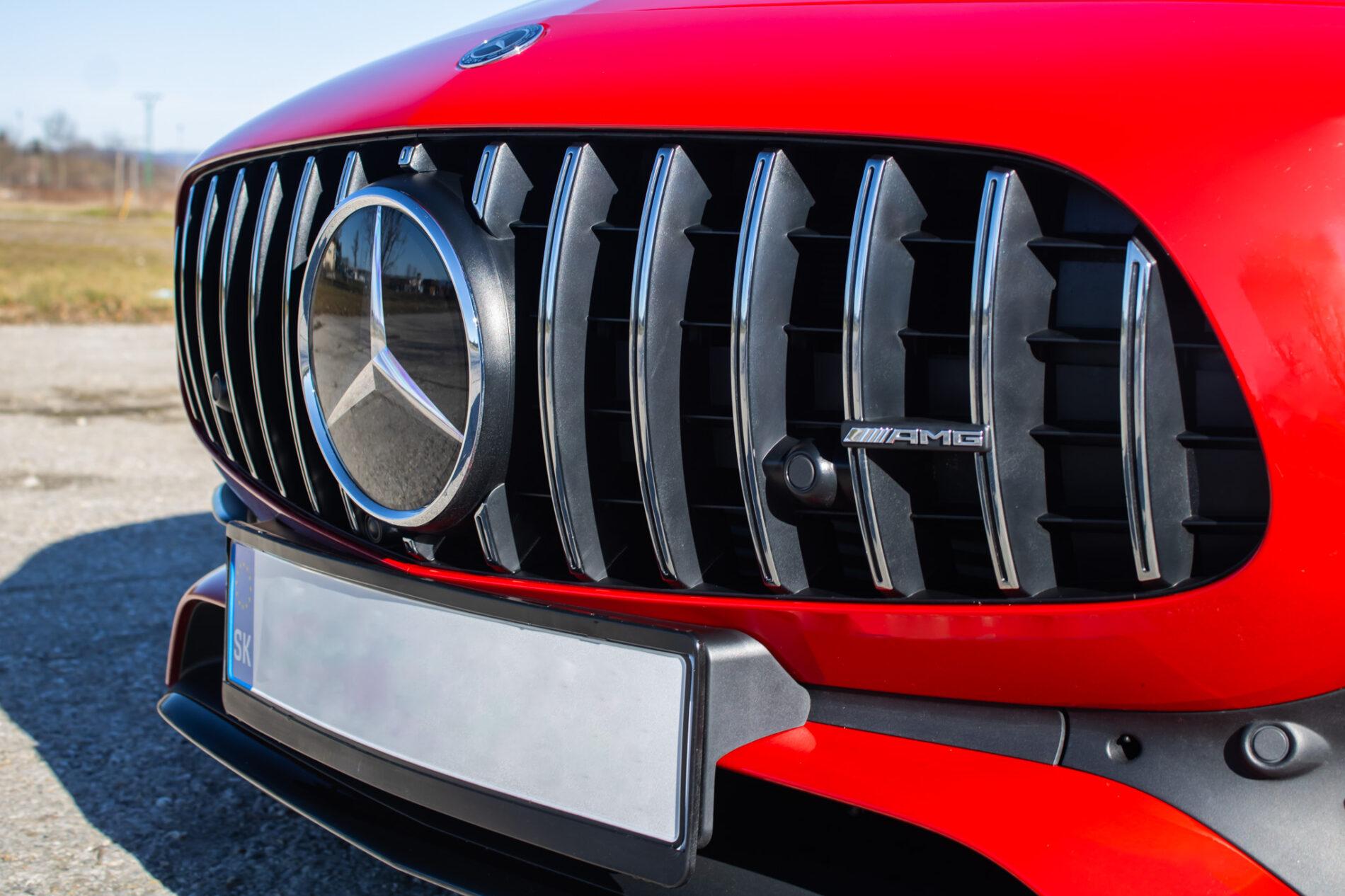 2018 Mercedes-Benz AMG GT S, červená kupé, 38 050 km
