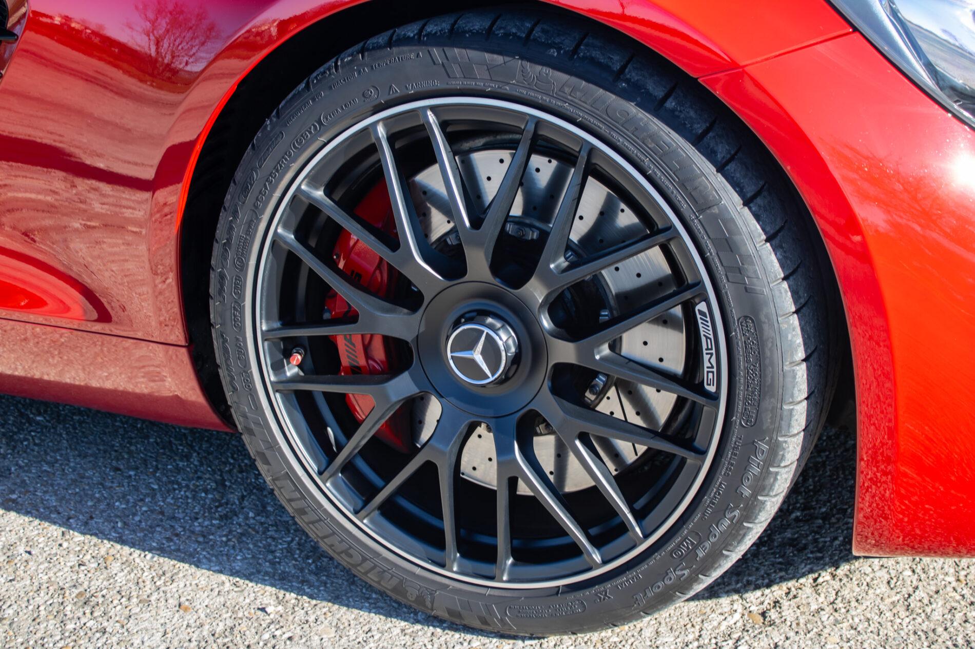 2018 Mercedes-Benz AMG GT S, červená kupé, 38 050 km
