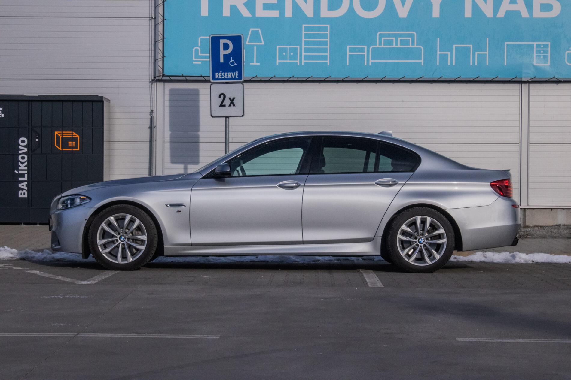 2015 BMW M550d, stříbrná sedan, 198 043 km