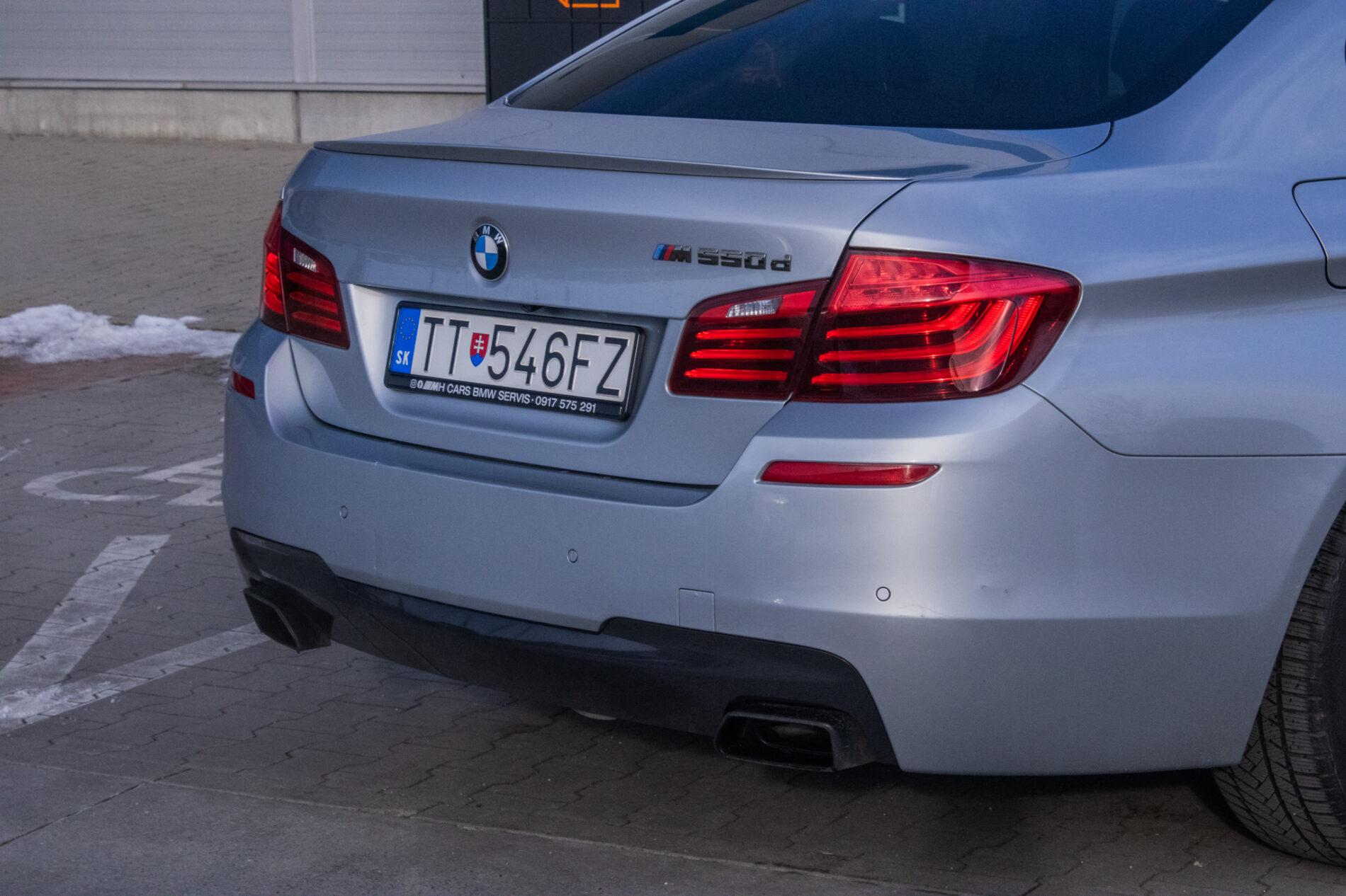 2015 BMW M550d, stříbrná sedan, 198 043 km