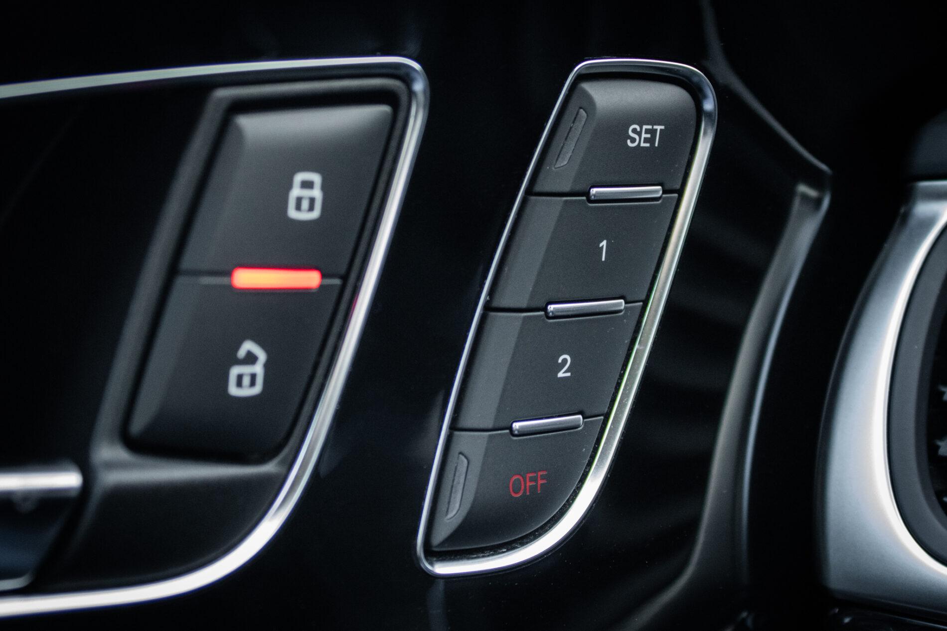 2018 AUDI A6, šedá sedan, 142 454 km