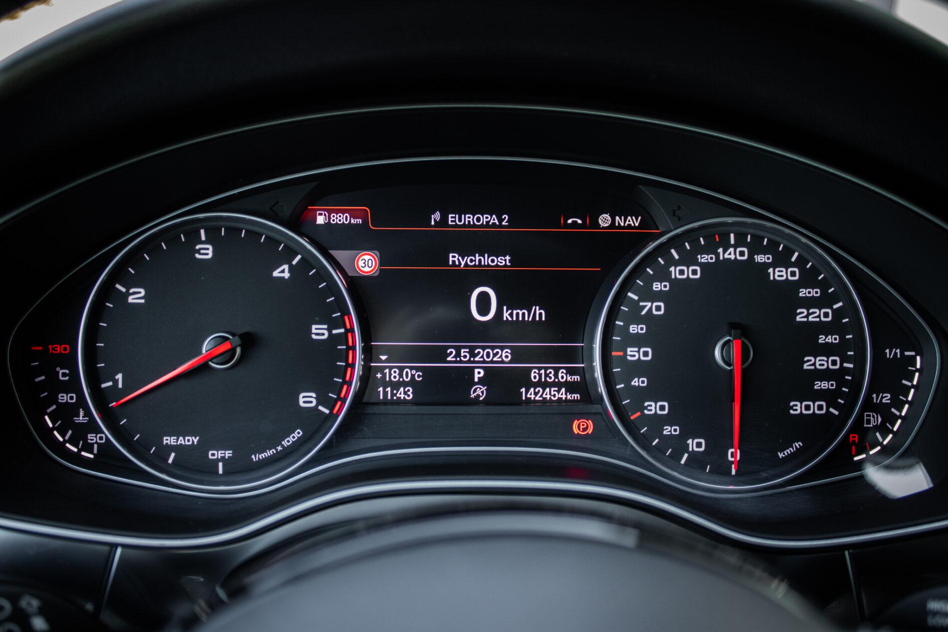 2018 AUDI A6, šedá sedan, 142 454 km