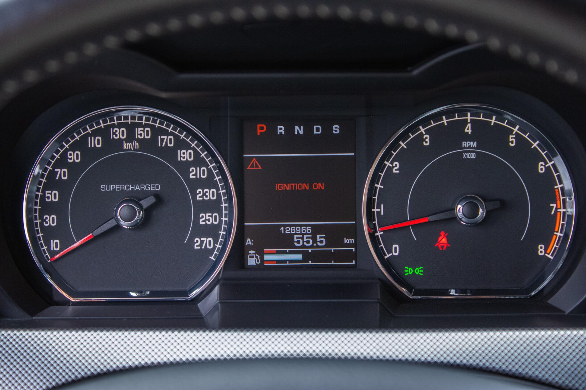 2010 Jaguar XKR, bílá kupé, 126 966 km