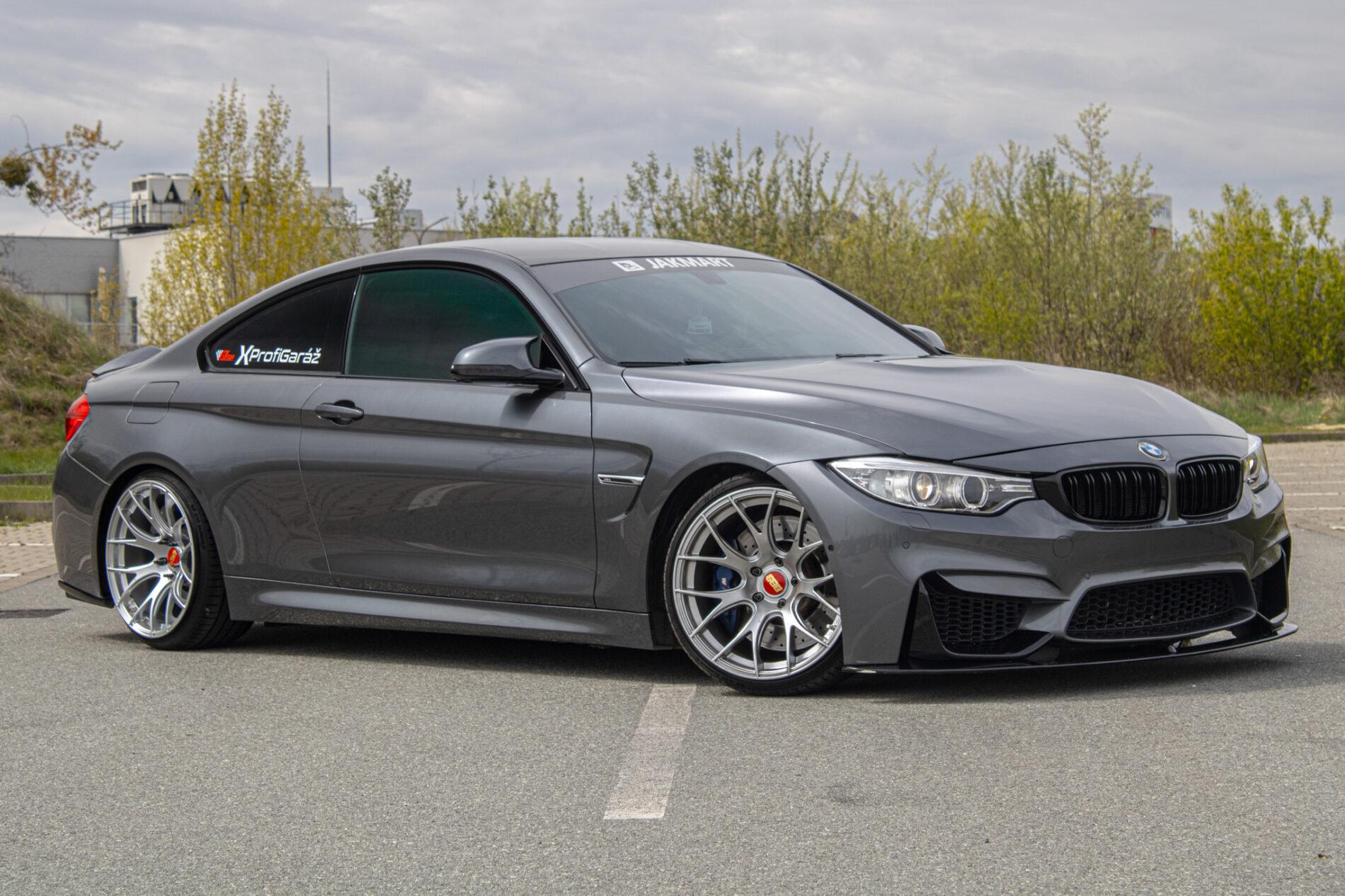 2015 BMW M4, šedá kupé, 117 755 km