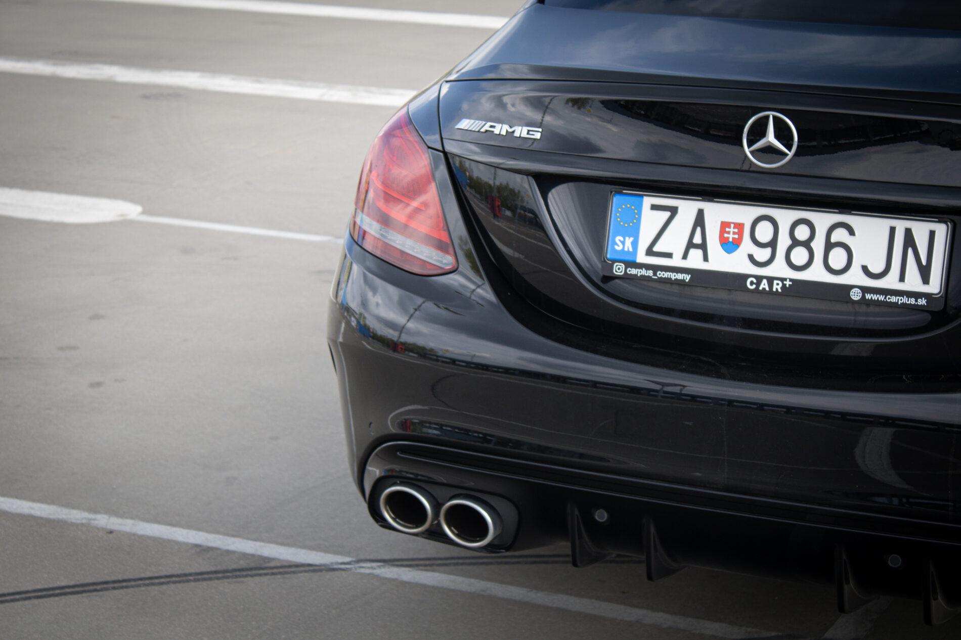 2019 Mercedes-Benz C 43 AMG, černá sedan, 122 074 km