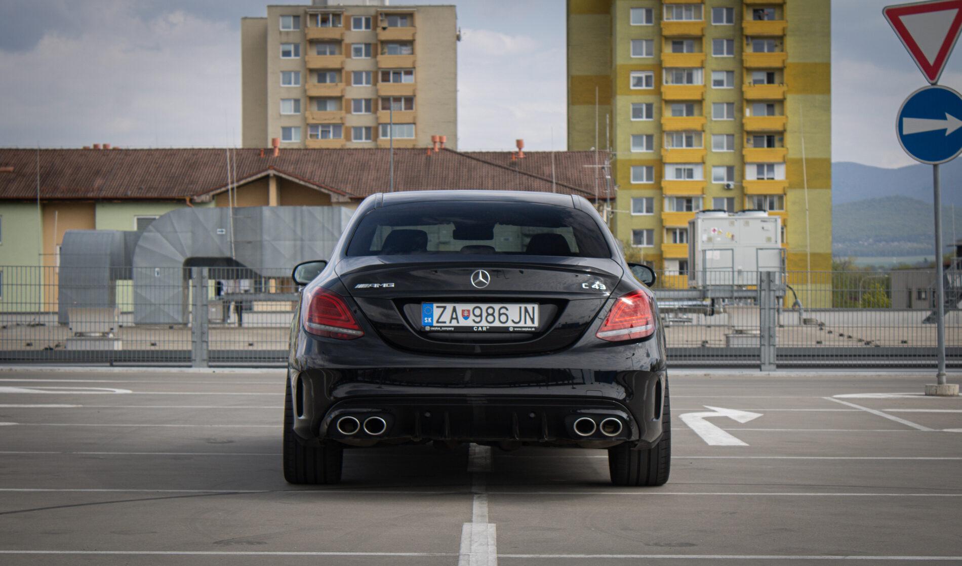 2019 Mercedes-Benz C 43 AMG, černá sedan, 122 074 km