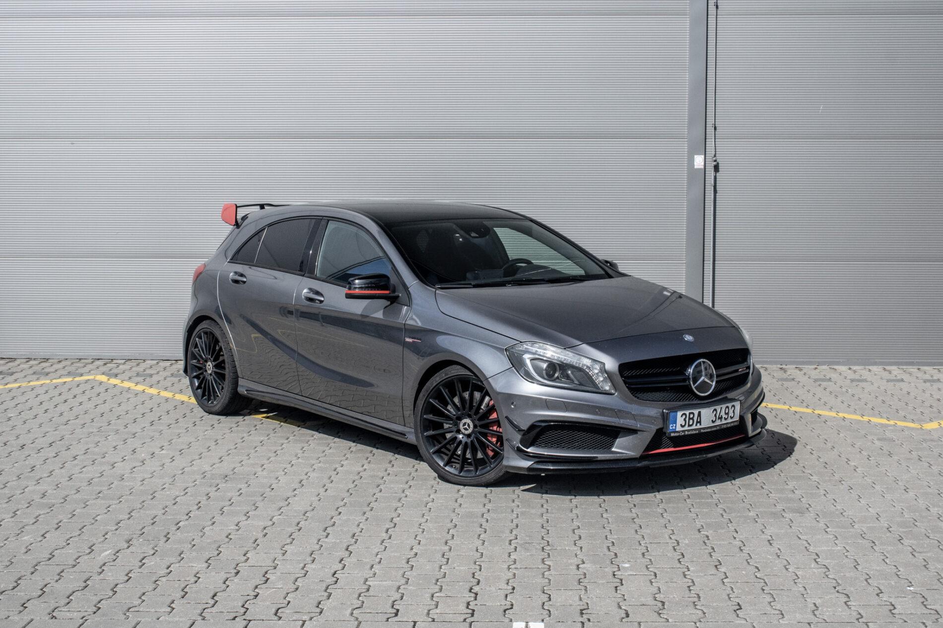 2013 Mercedes-Benz A 45 AMG, šedá hatchback, 199 113 km