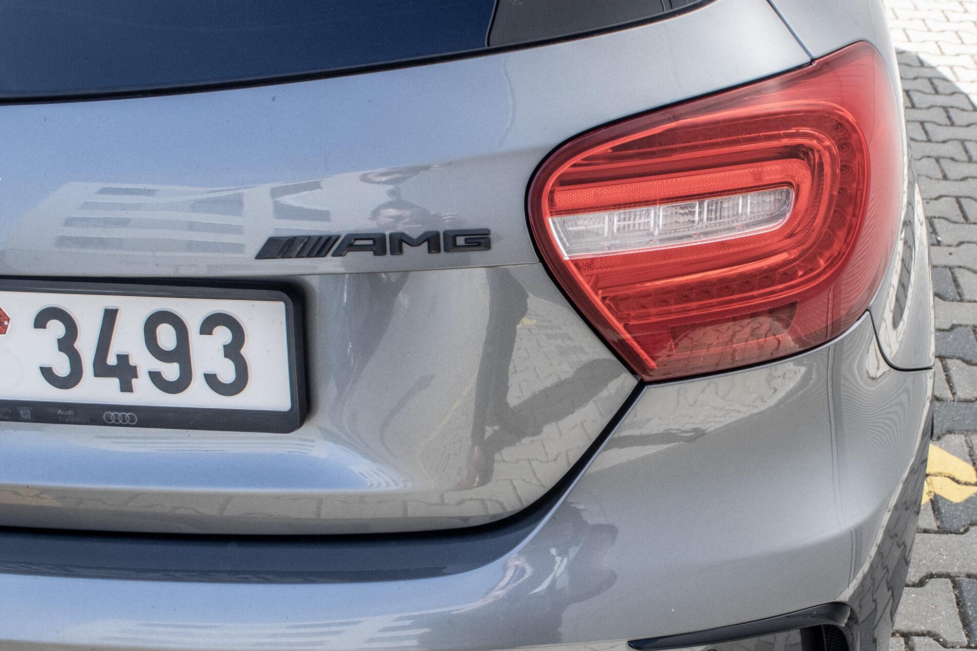 2013 Mercedes-Benz A 45 AMG, šedá hatchback, 199 113 km