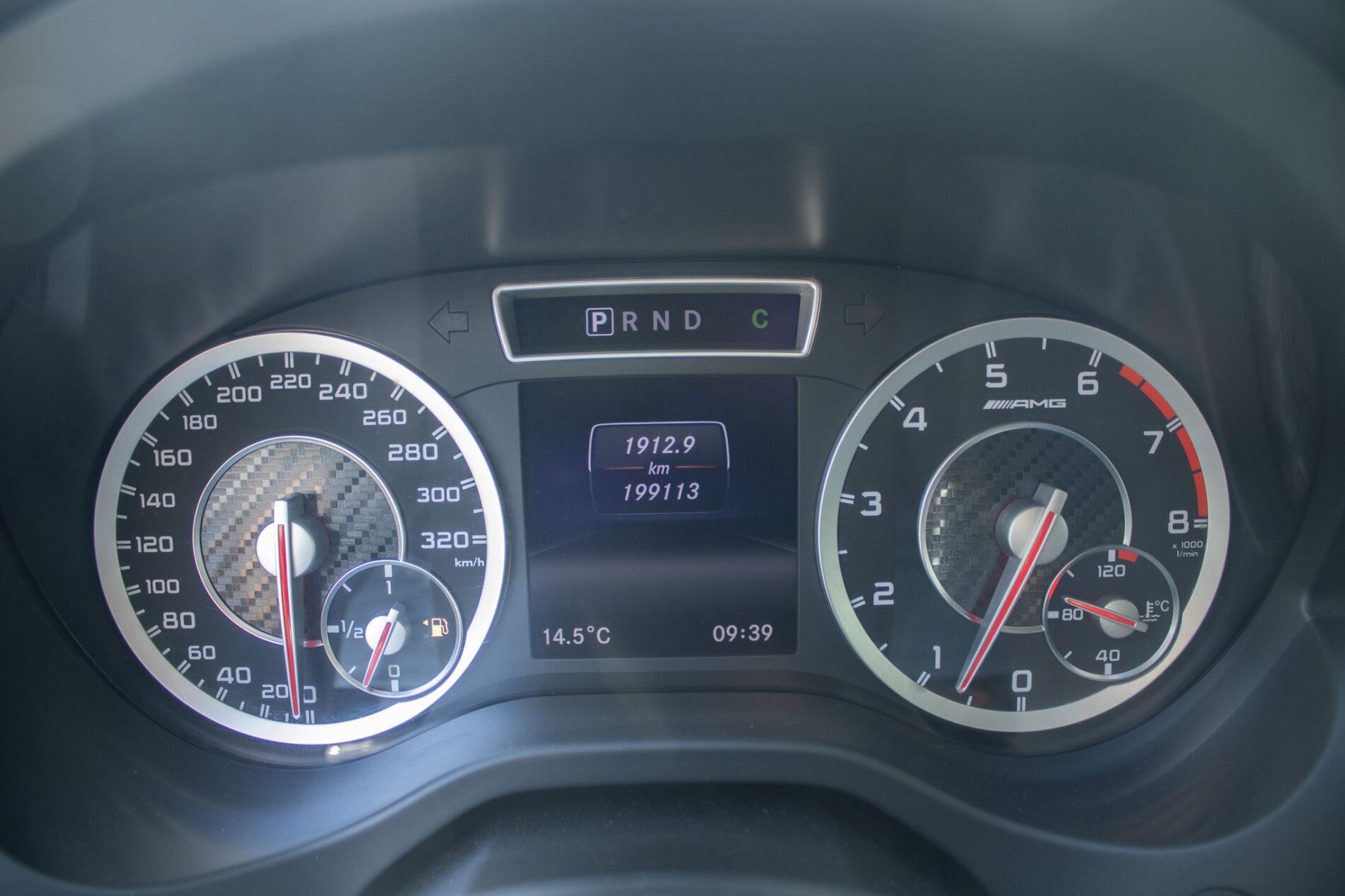 2013 Mercedes-Benz A 45 AMG, šedá hatchback, 199 113 km