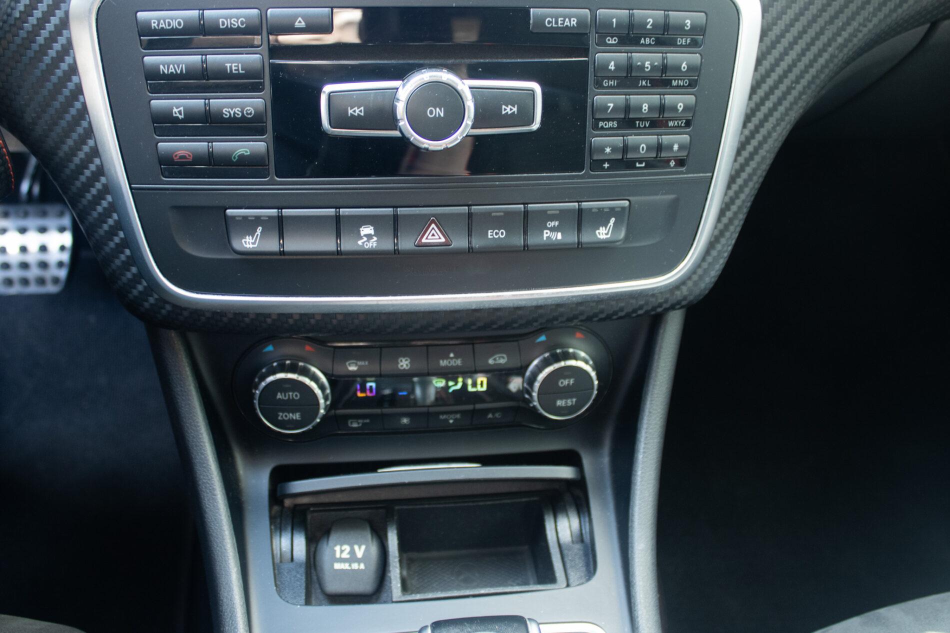 2013 Mercedes-Benz A 45 AMG, šedá hatchback, 199 113 km