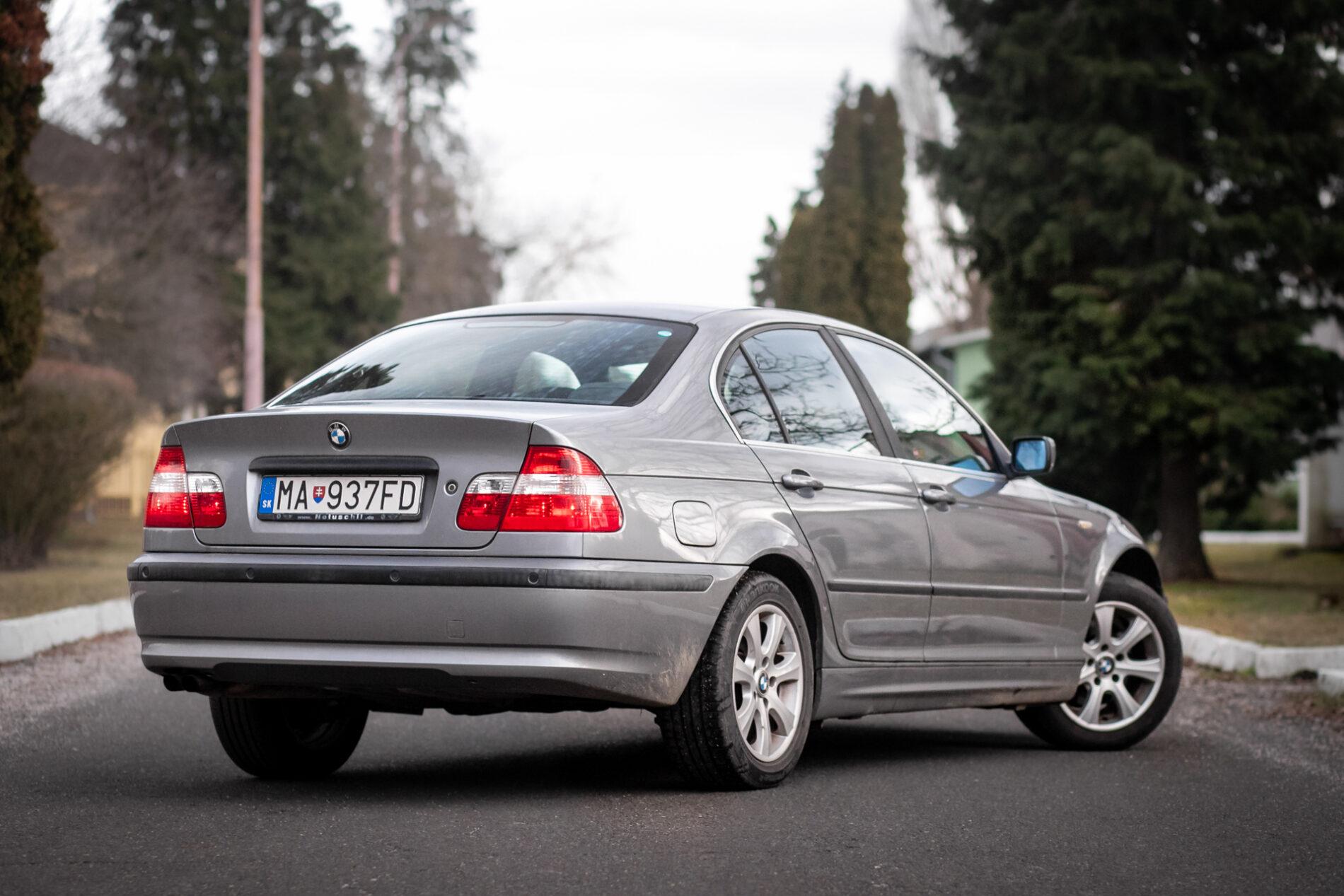 2003 BMW 325i, šedá sedan, 239 146 km