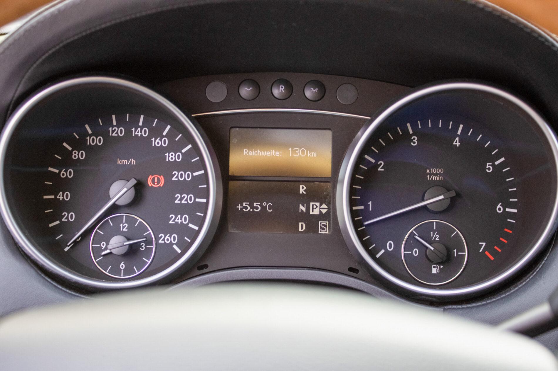 2007 Mercedes-Benz GL 500, hnědá suv, 340 910 km