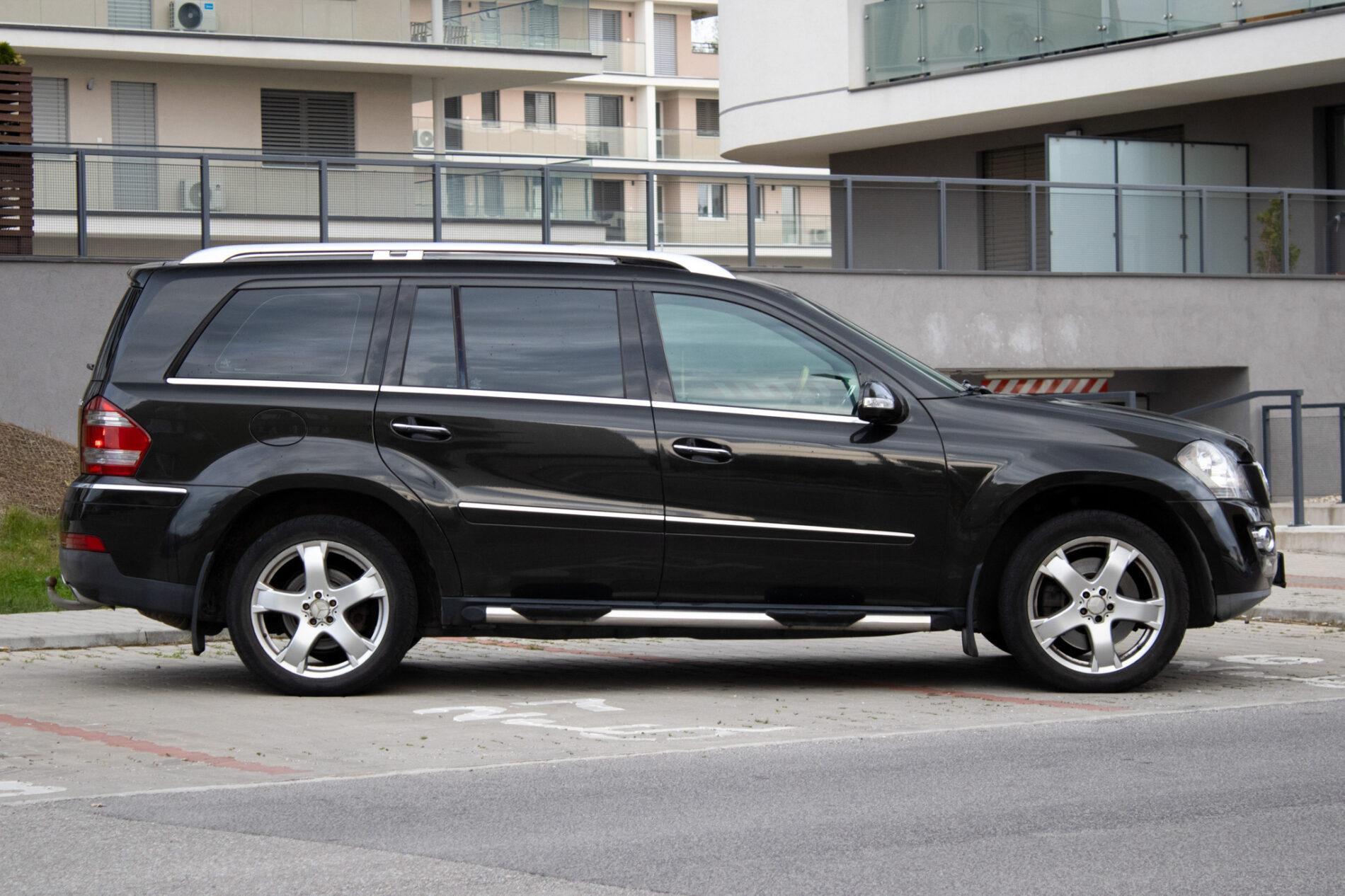 2007 Mercedes-Benz GL 500, hnědá suv, 340 910 km