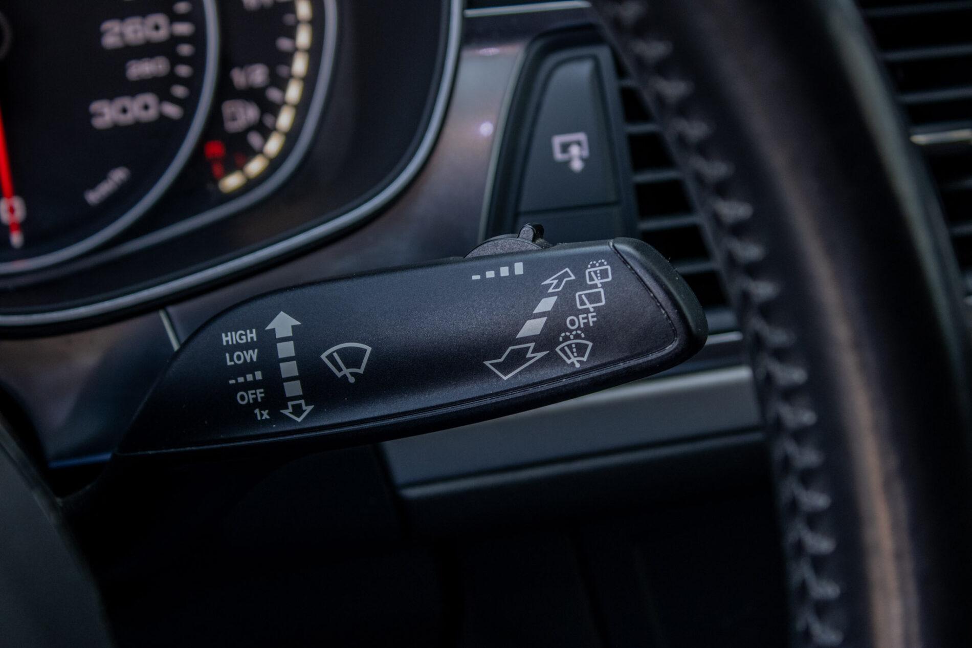 2016 AUDI A6, šedá kombi, 289 001 km
