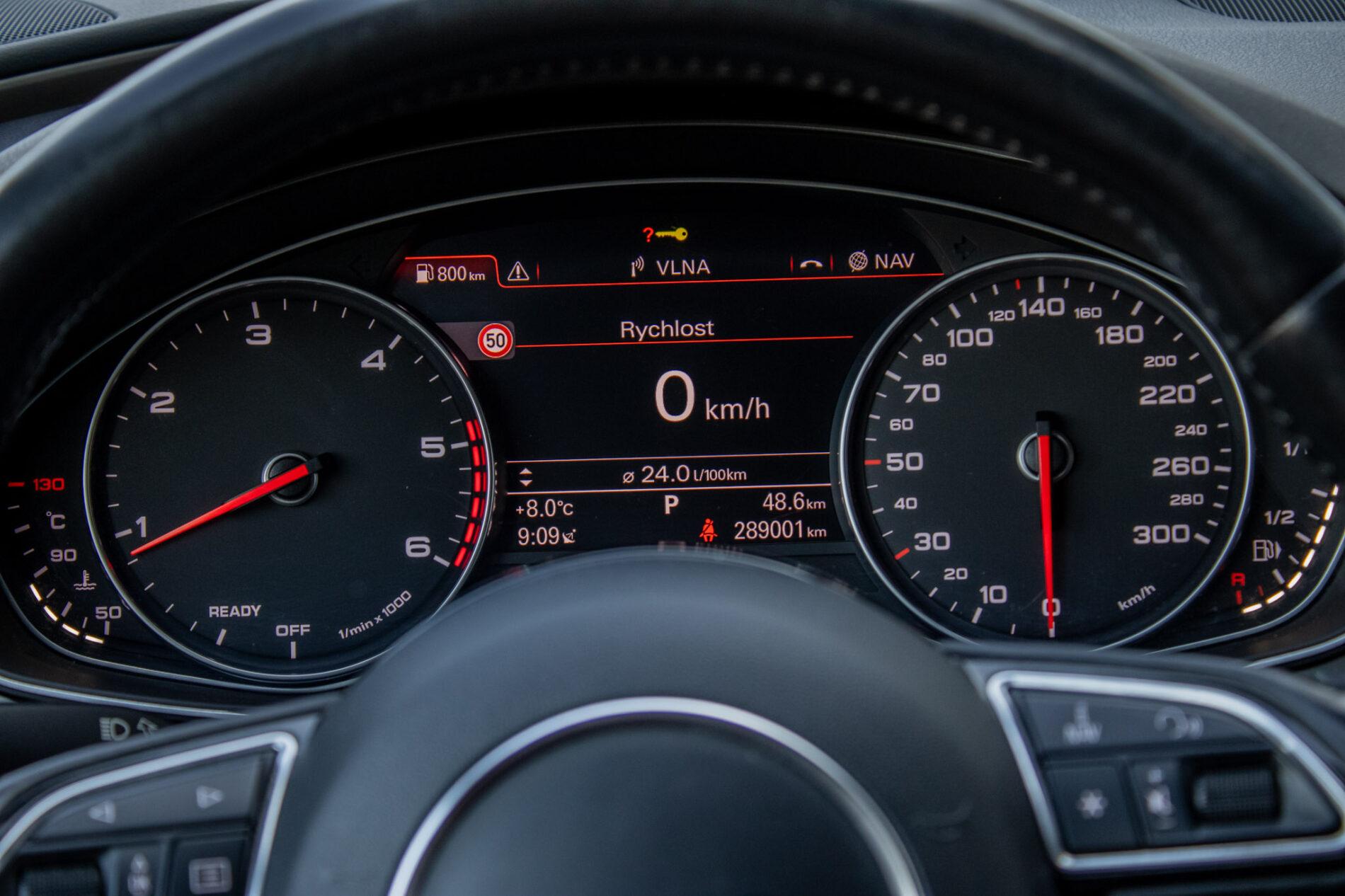2016 AUDI A6, šedá kombi, 289 001 km