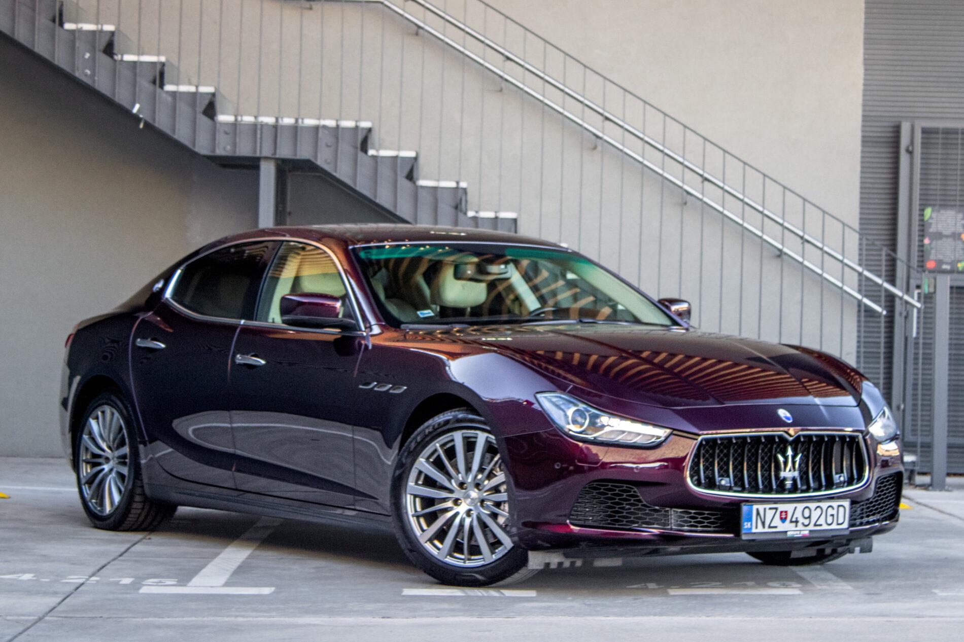 2015 Maserati Ghibli, červená sedan, 108 508 km
