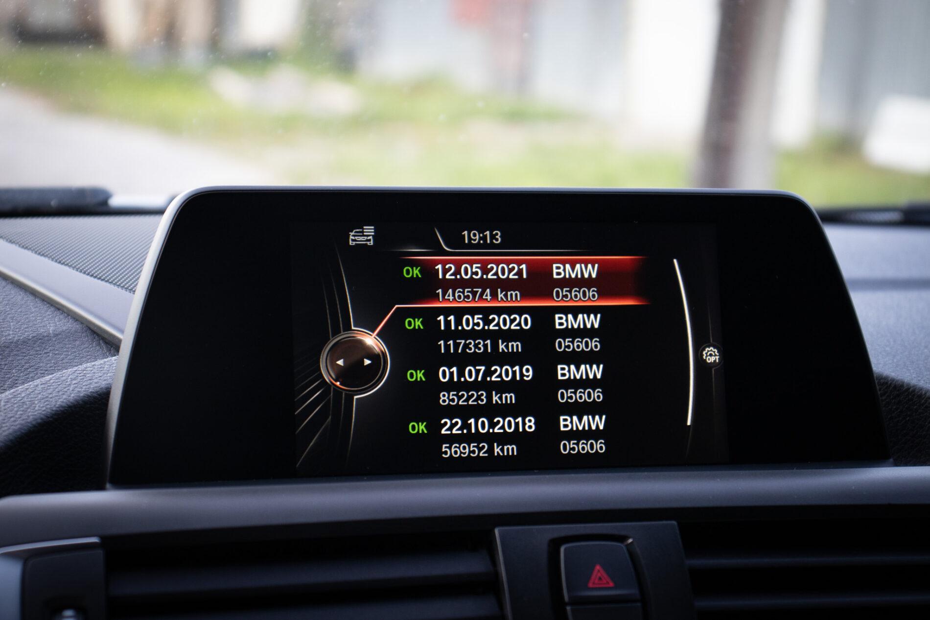 2017 BMW M140i, stříbrná hatchback, 195 054 km