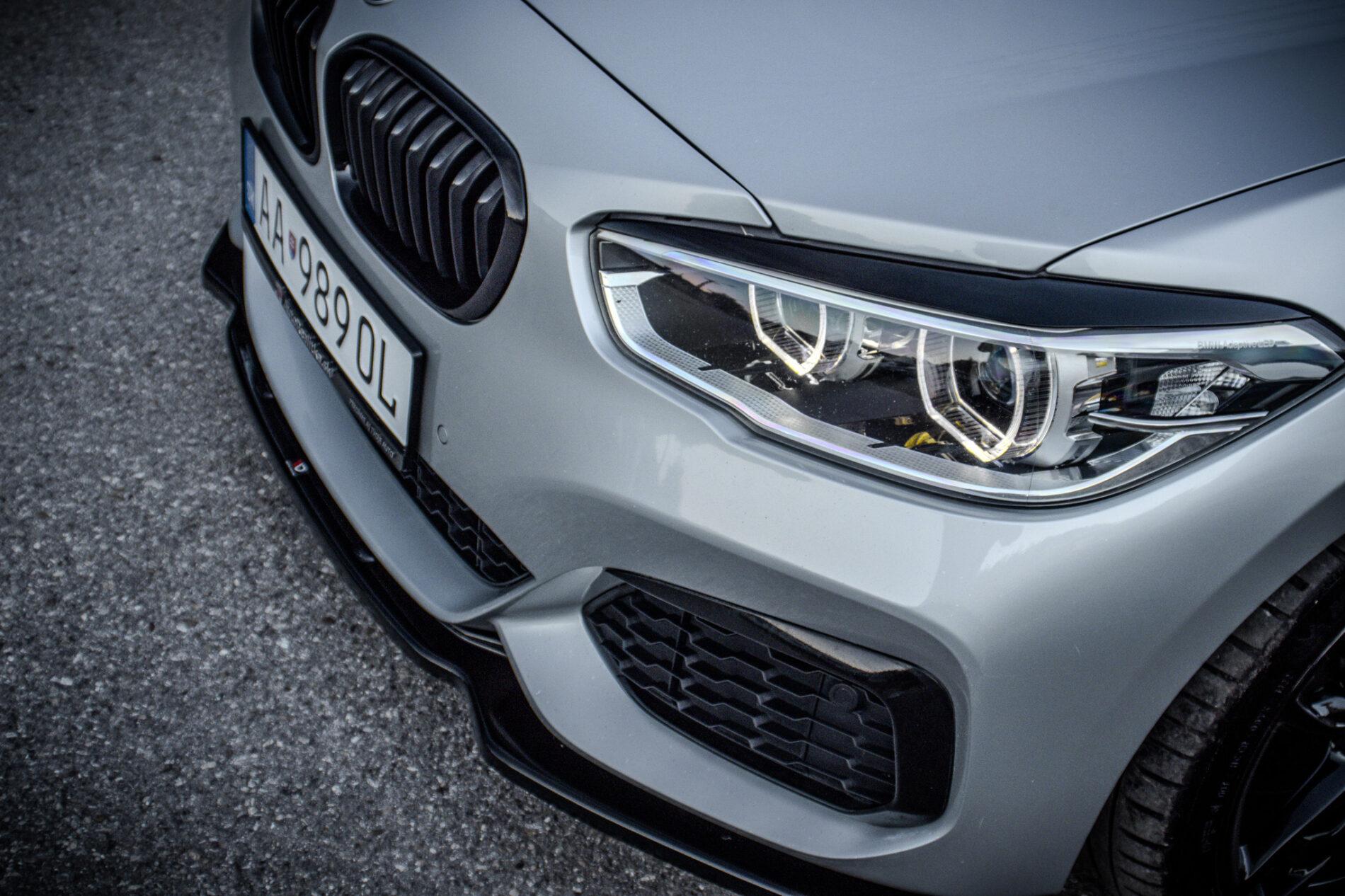 2017 BMW M140i, stříbrná hatchback, 195 054 km