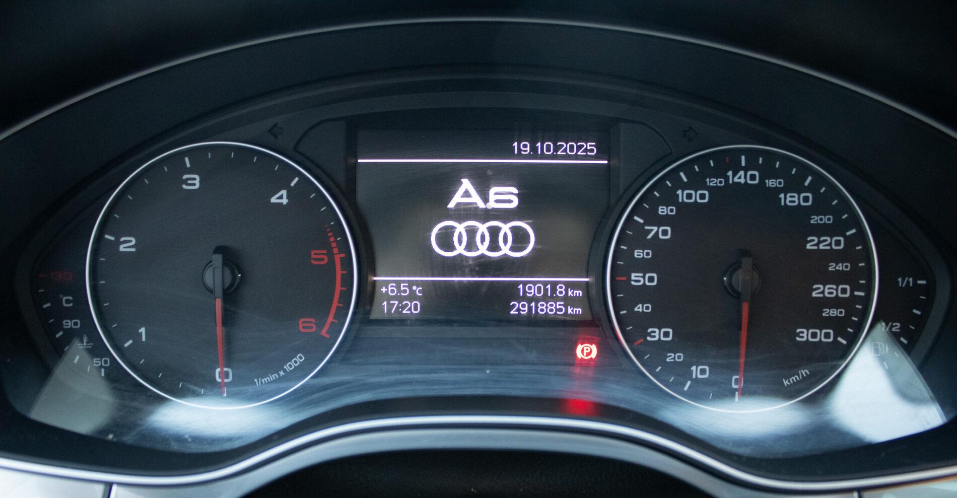 2014 AUDI A6, šedá sedan, 291 885 km