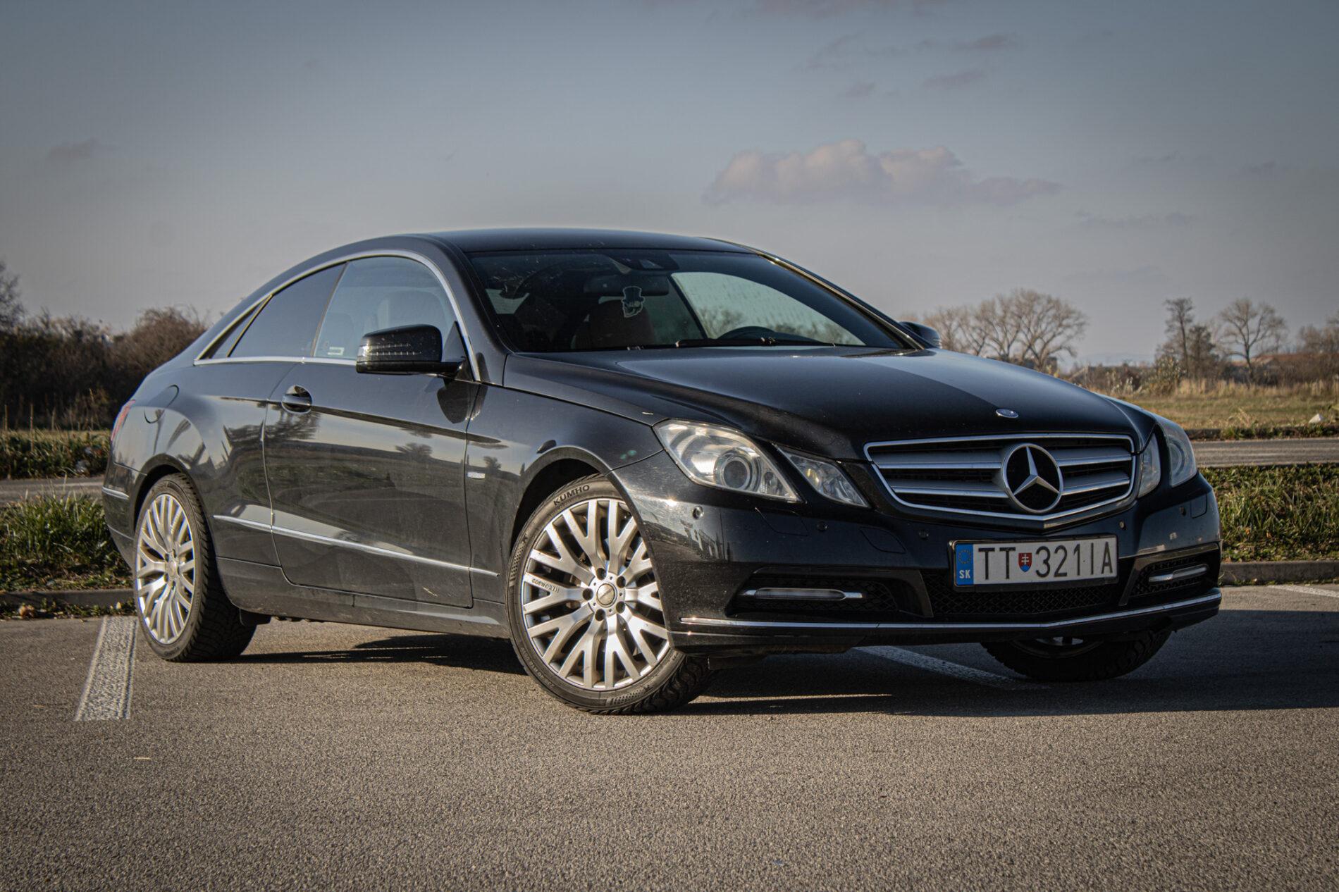 2011 Mercedes-Benz E 300 CDI, černá kupé, 266 135 km