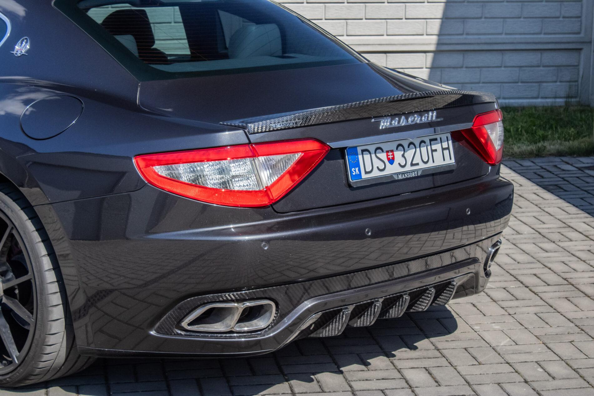 2008 Maserati GranTurismo, šedá kupé, 93 880 km