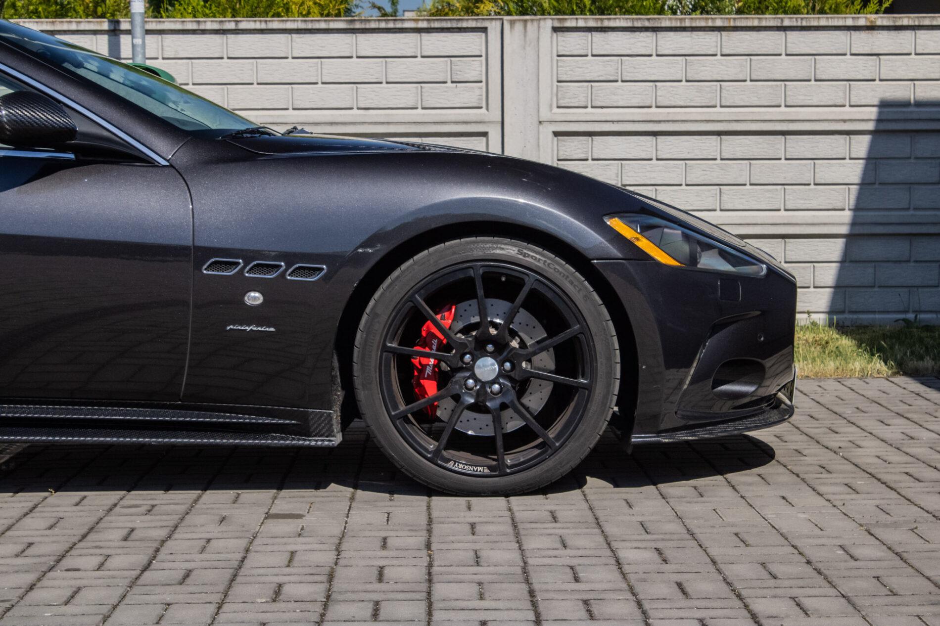 2008 Maserati GranTurismo, šedá kupé, 93 880 km