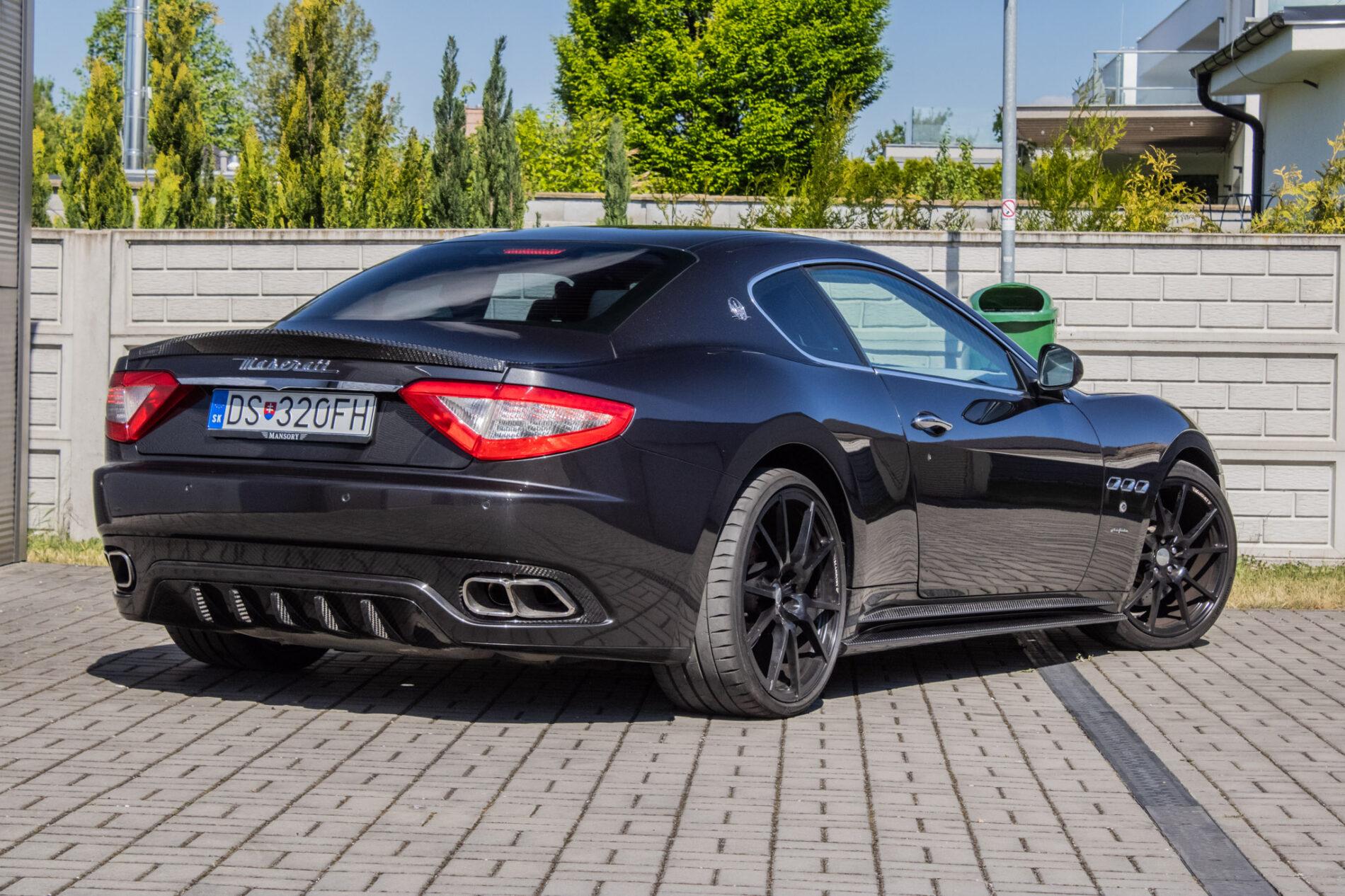 2008 Maserati GranTurismo, šedá kupé, 93 880 km