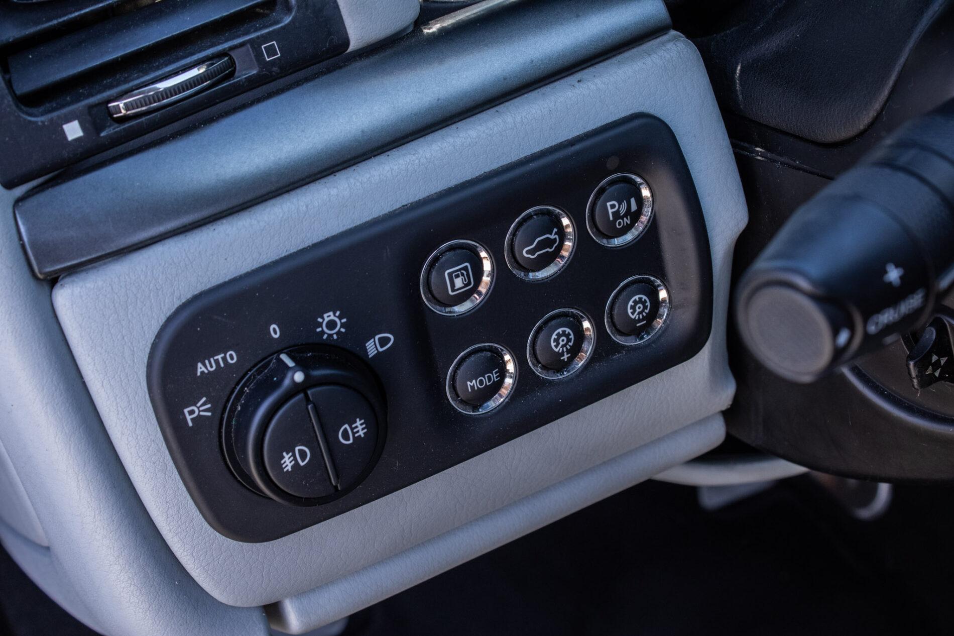 2008 Maserati GranTurismo, šedá kupé, 93 880 km