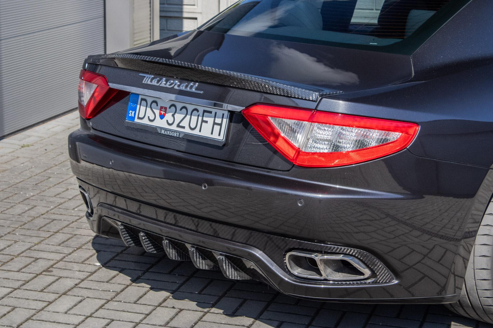 2008 Maserati GranTurismo, šedá kupé, 93 880 km