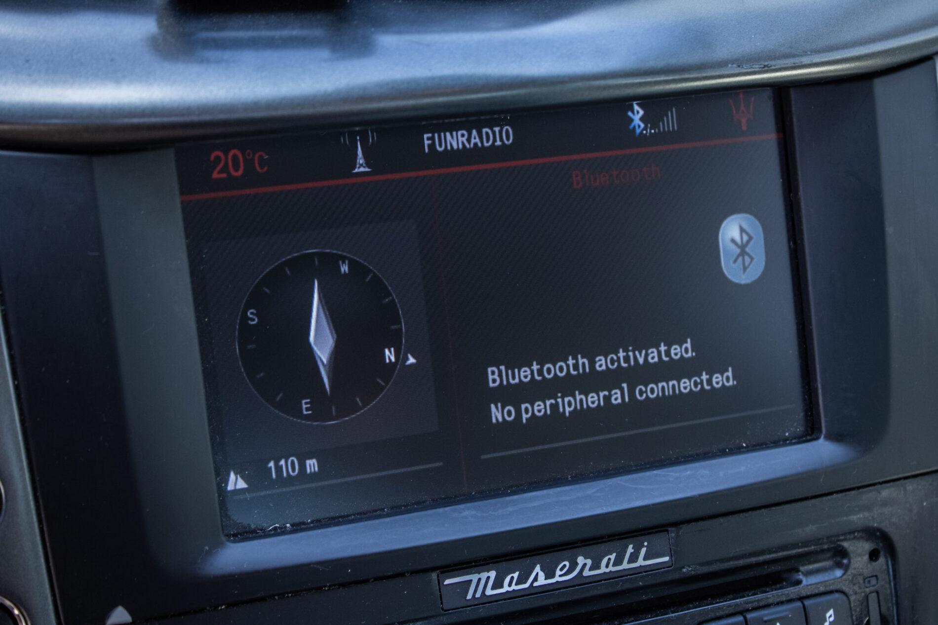 2008 Maserati GranTurismo, šedá kupé, 93 880 km