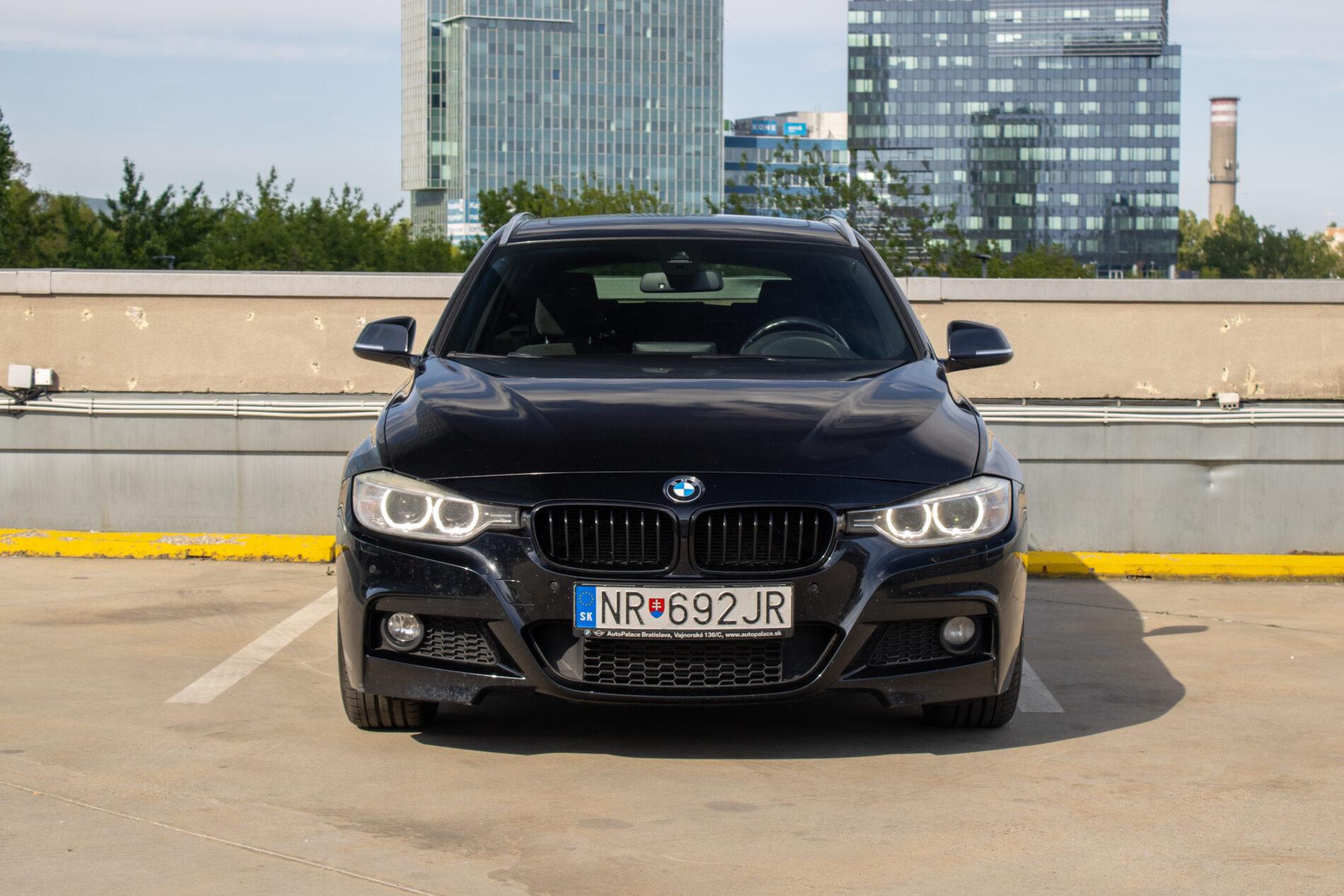 2012 BMW 330d, černá kombi, 328 280 km