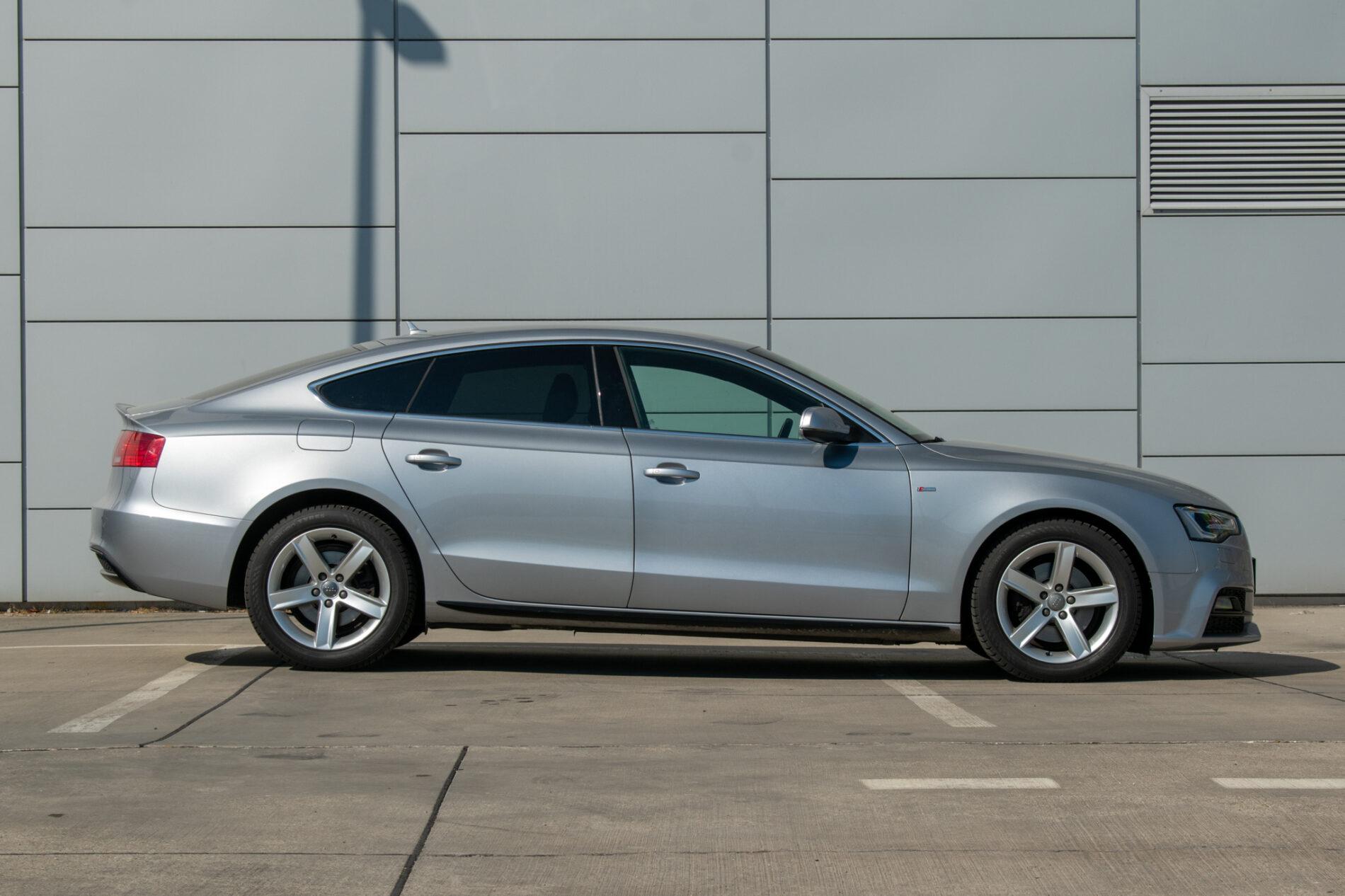 2016 AUDI A5, stříbrná, 111 053 km