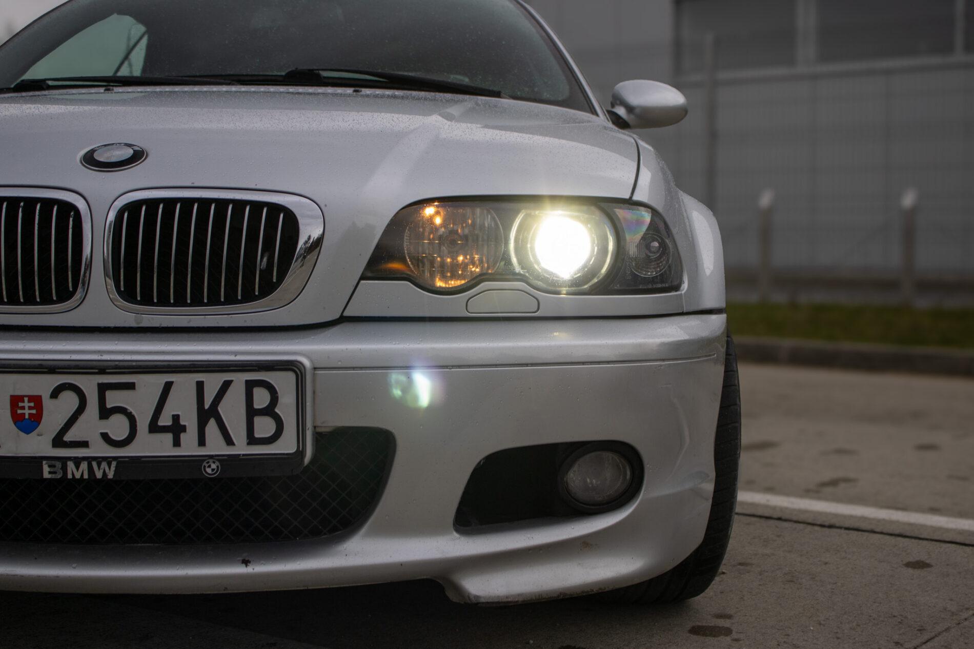2002 BMW 325i, stříbrná kabriolet, 260 131 km