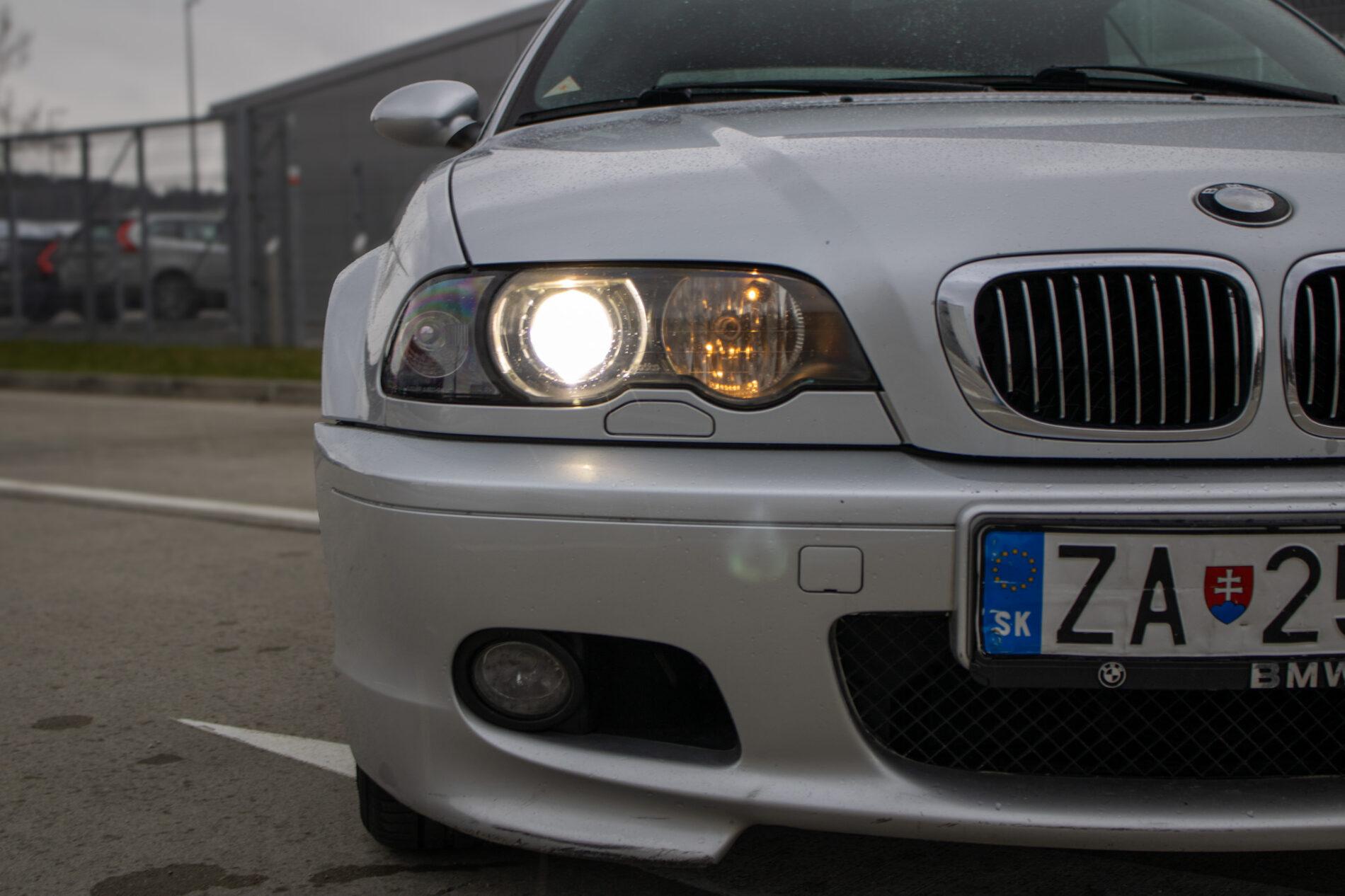 2002 BMW 325i, stříbrná kabriolet, 260 131 km