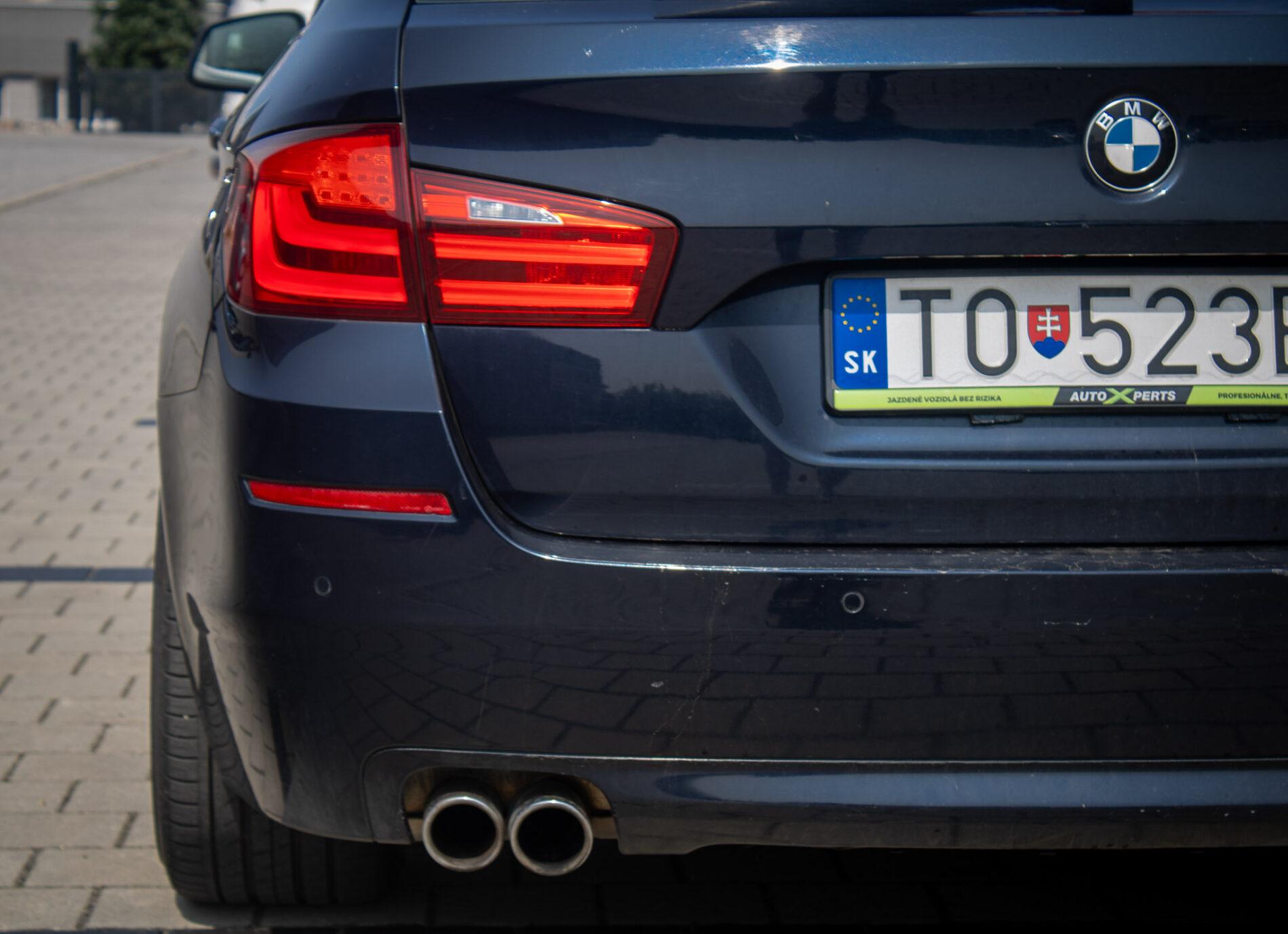 2011 BMW 530d, modrá kombi, 296 430 km