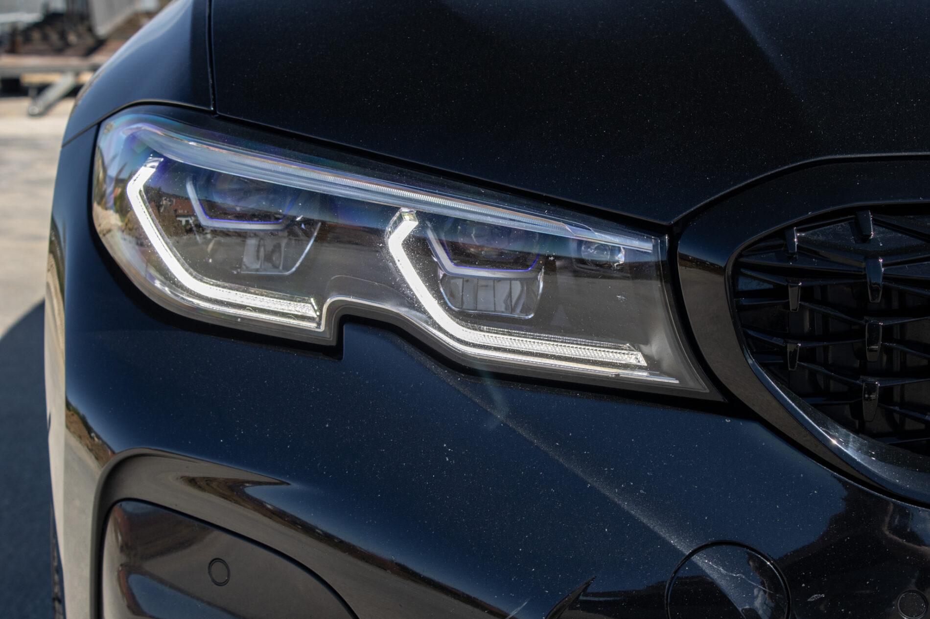 2020 BMW 320i, černá kombi, 116 282 km