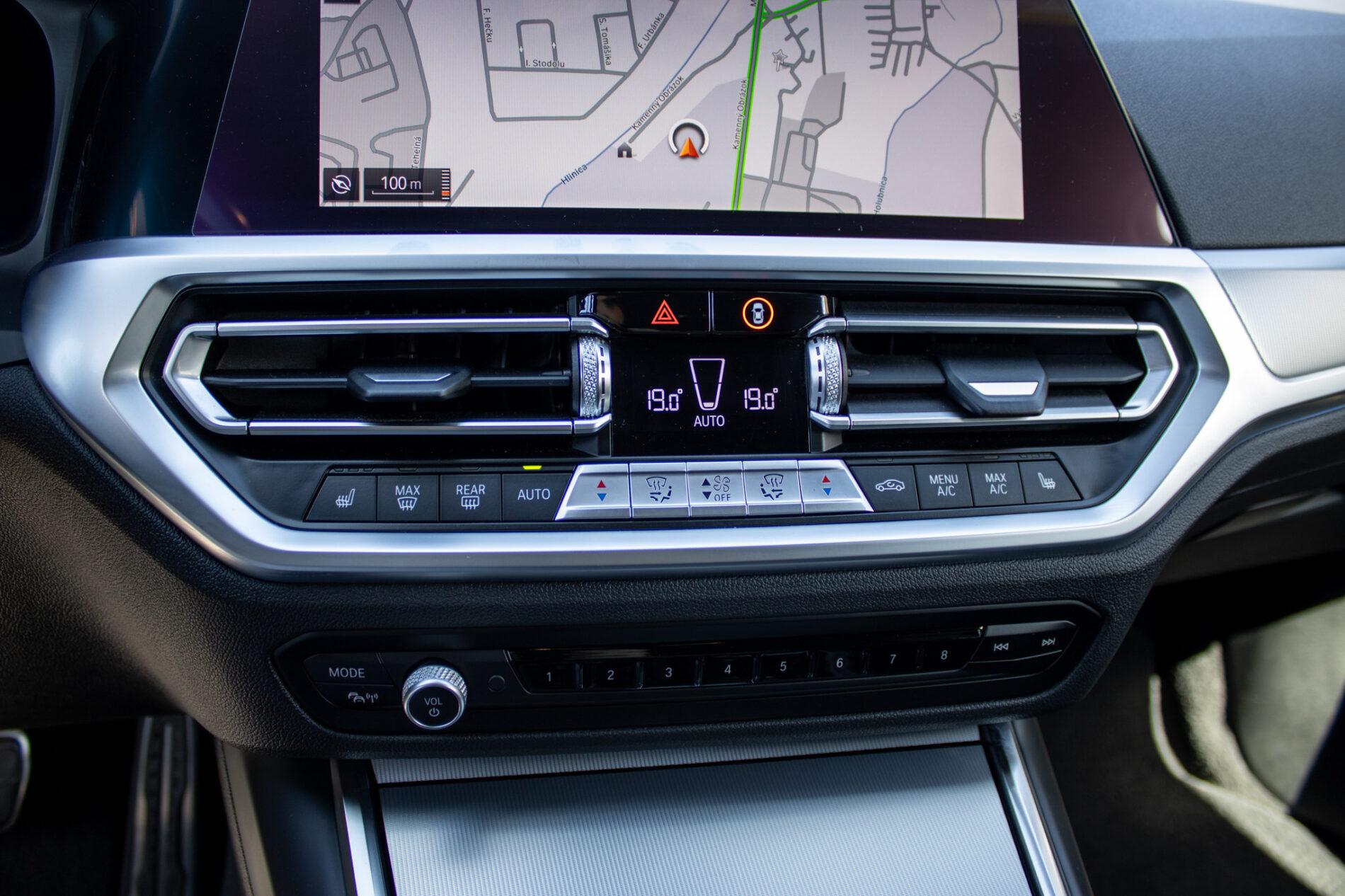 2020 BMW 320i, černá kombi, 116 282 km