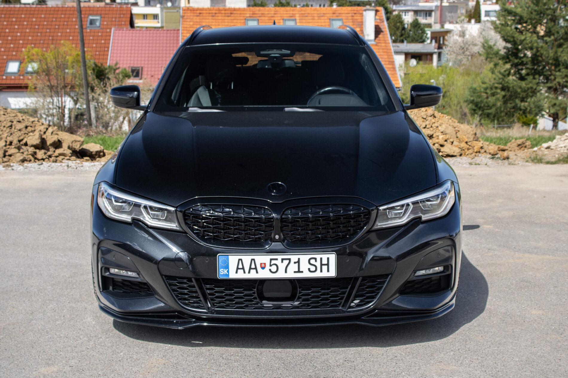 2020 BMW 320i, černá kombi, 116 282 km