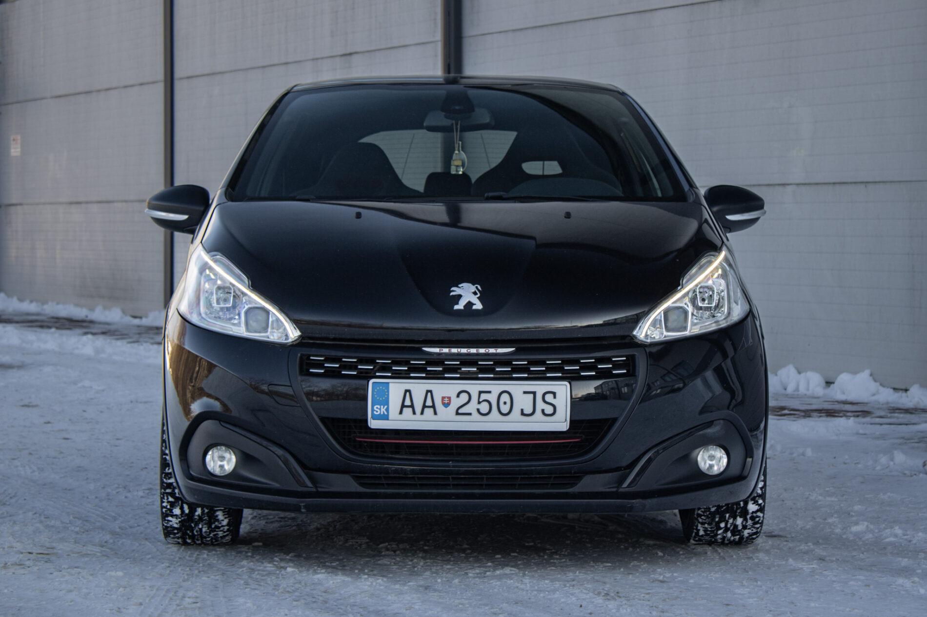 2018 Peugeot 208 GTi, černá hatchback, 153 104 km
