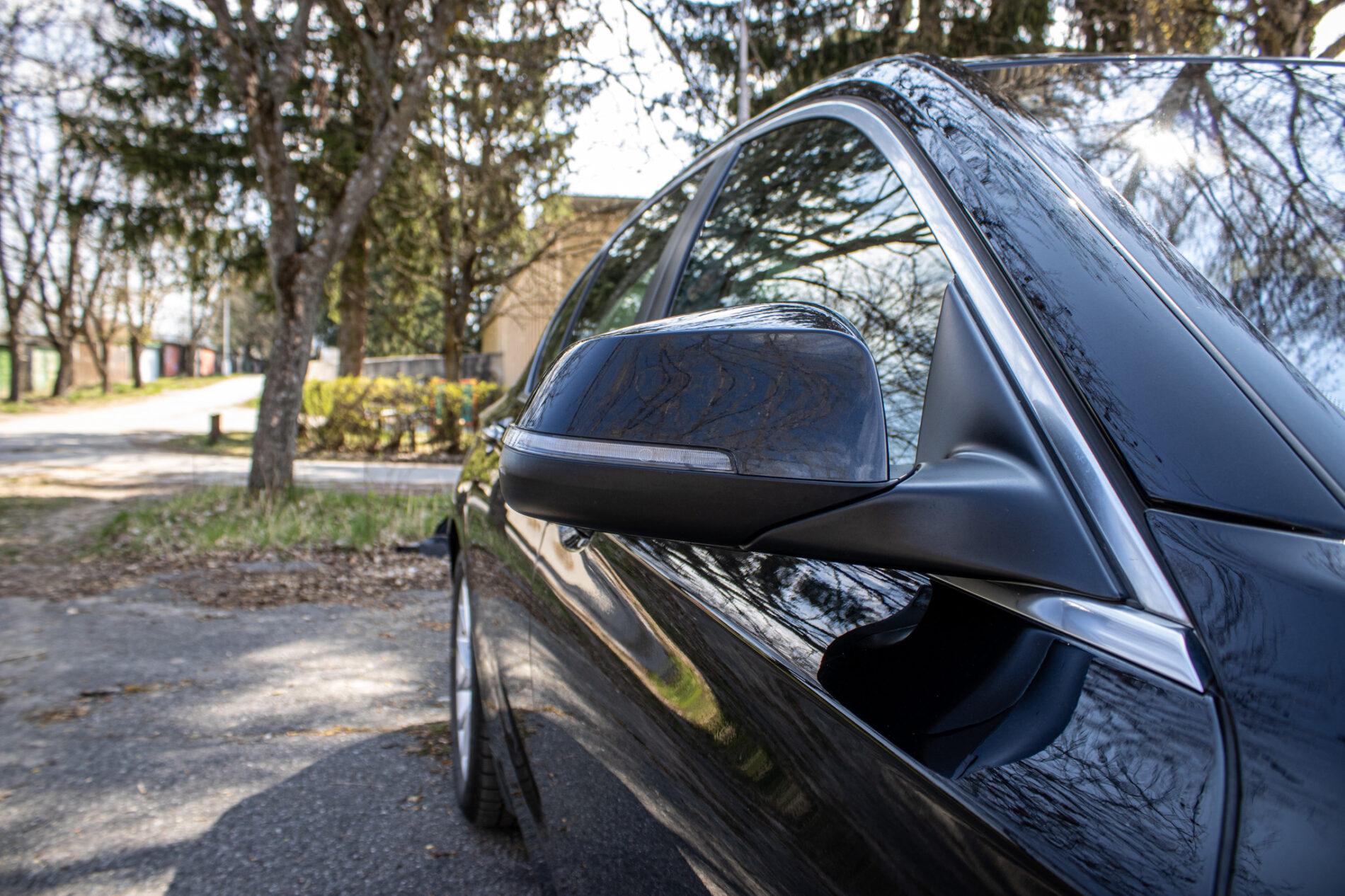 2013 BMW 750d, černá sedan, 231 861 km